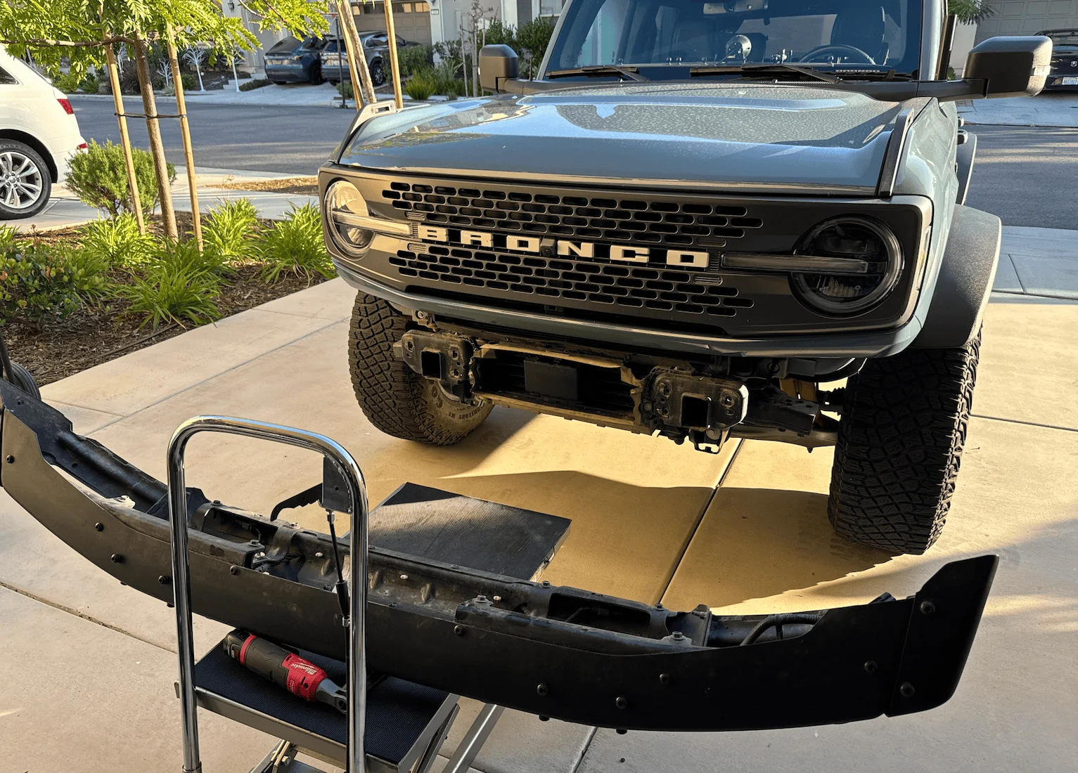 Ford Bronco MetalCloak + Warn EVO Install 1701103562949