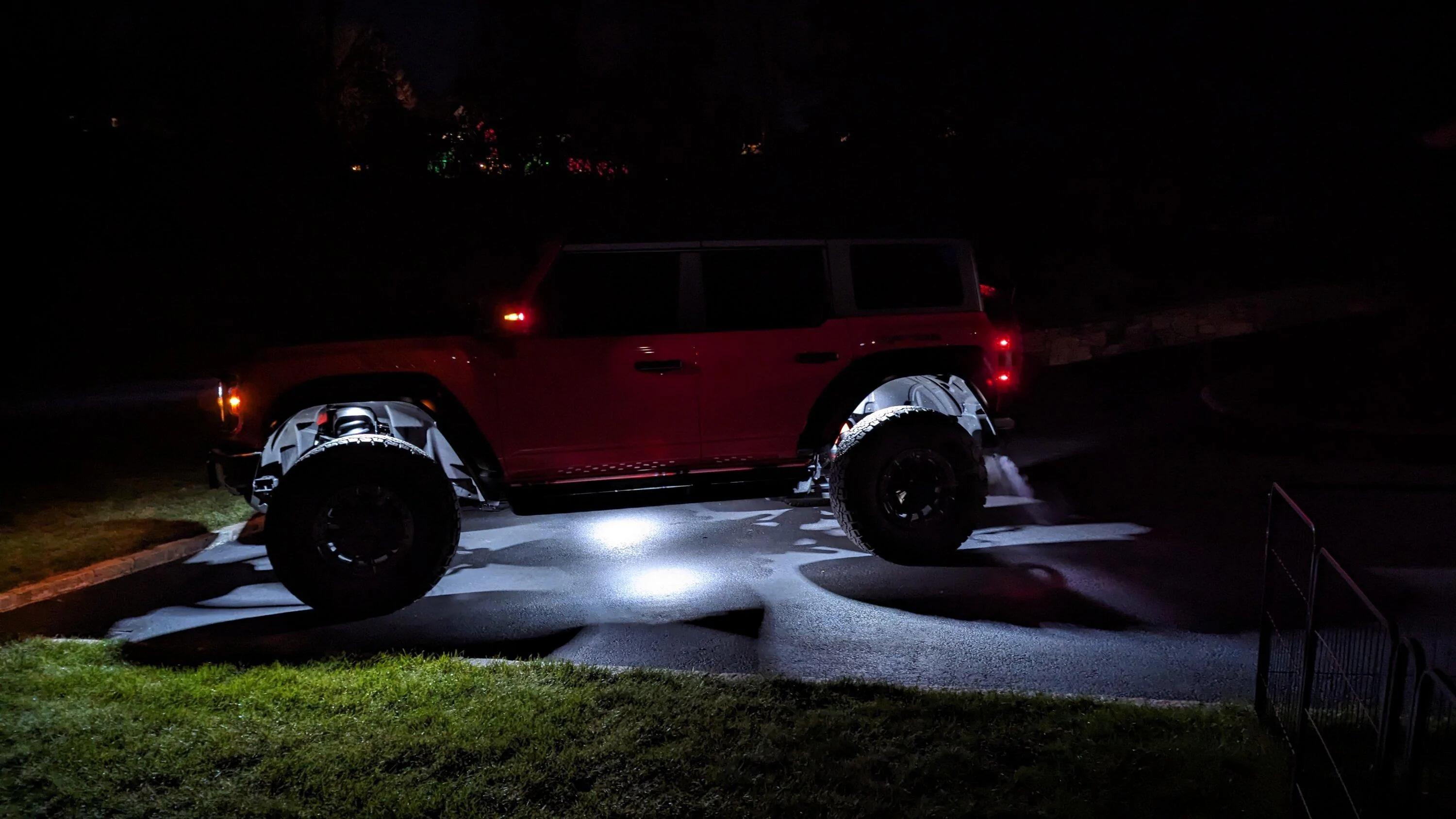 Ford Bronco KC Cyclone V2 Rock Lights installed PXL_20231125_232128216