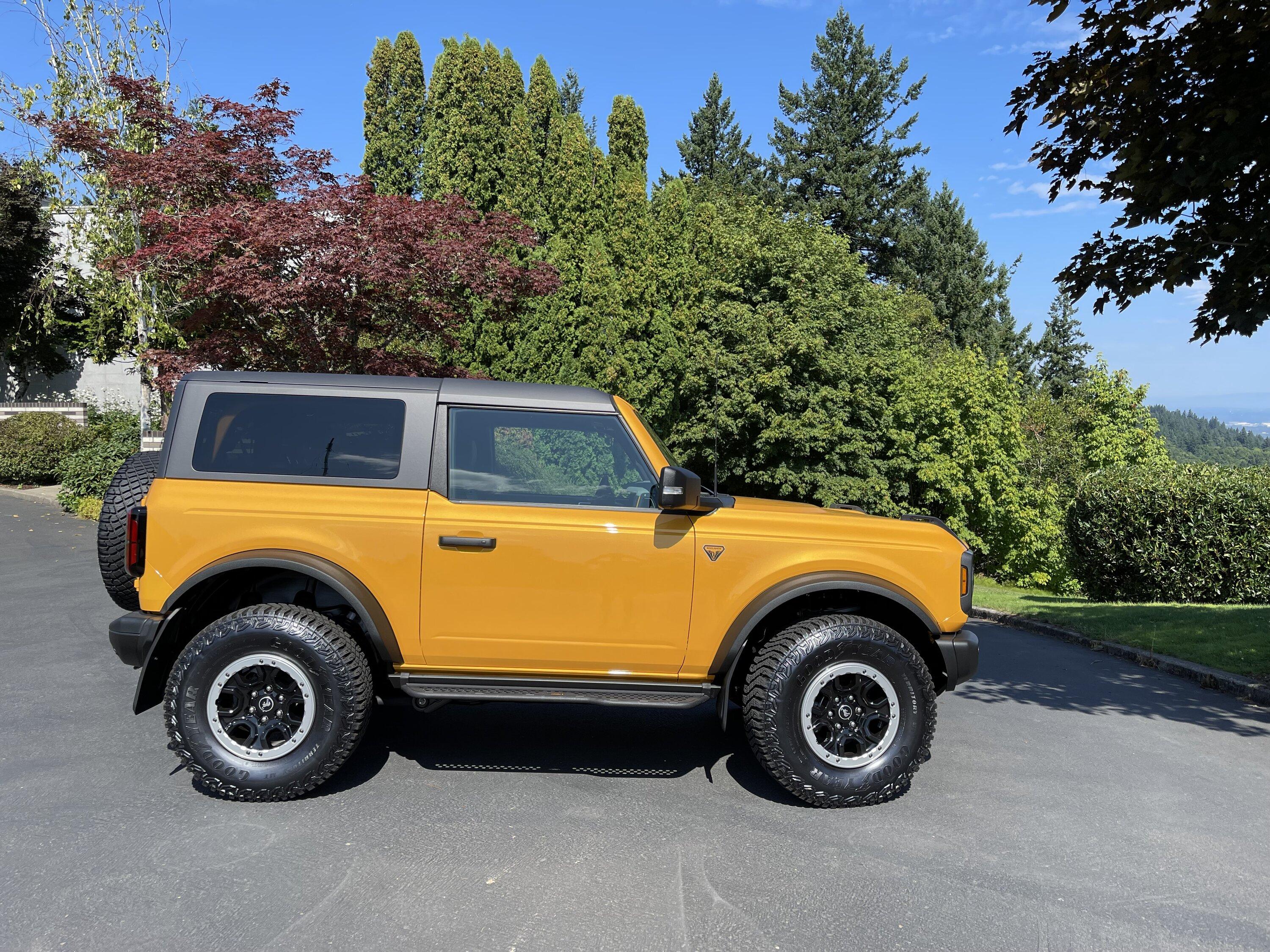Ford Bronco CYBER ORANGE Bronco Club IMG_2065