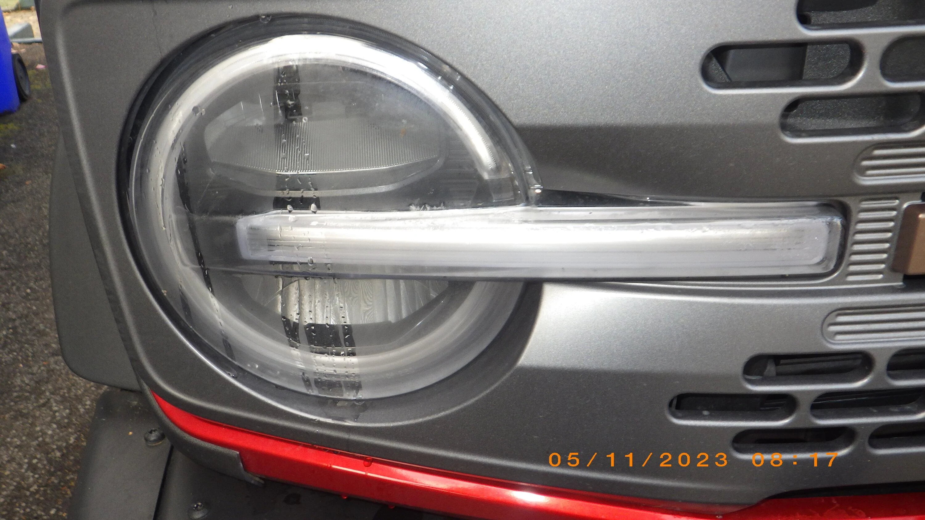 Ford Bronco Condensation in headlights RIMG8200