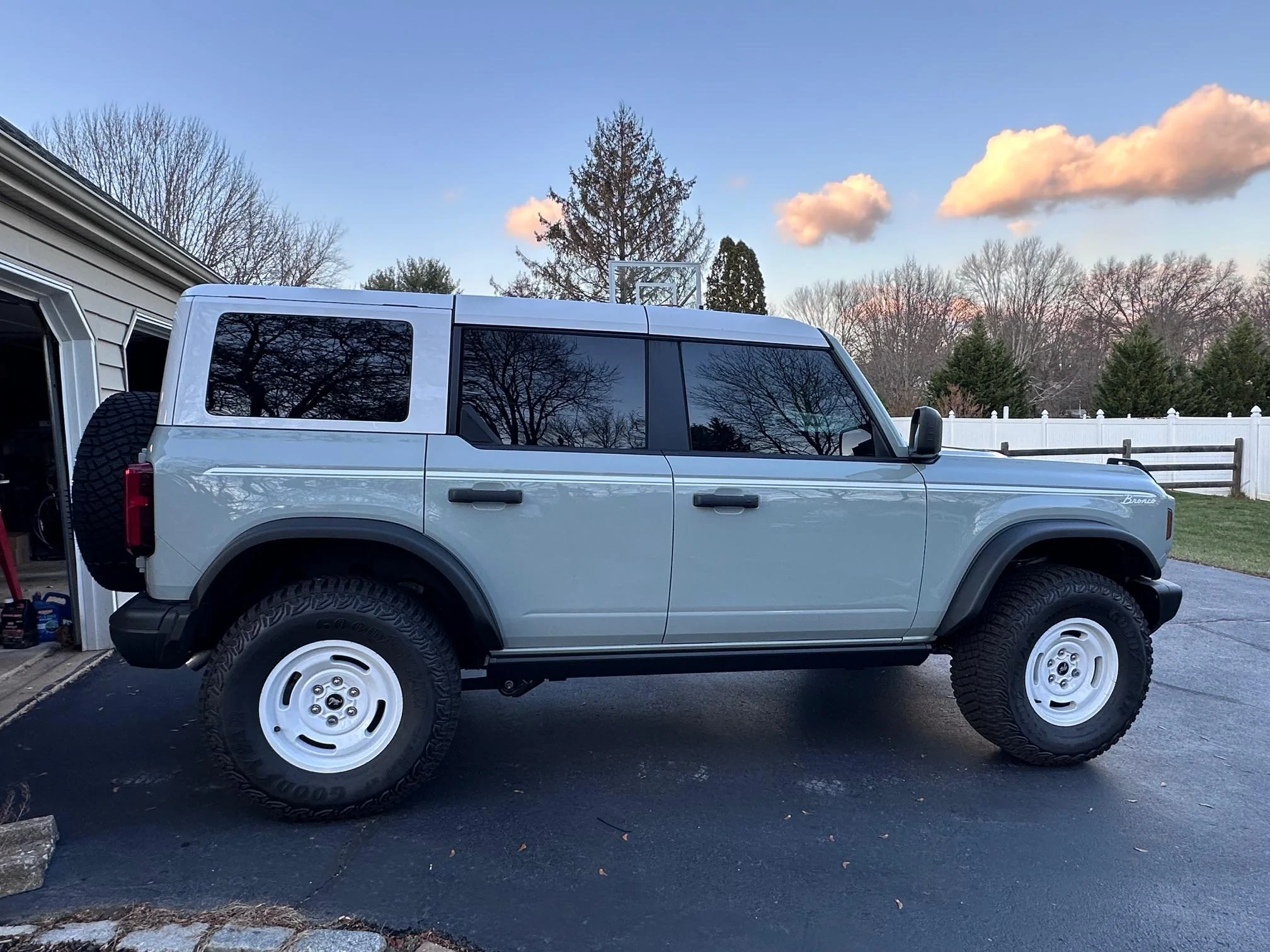 Ford Bronco DIY  AMP Research PowerStep installation tips. IMG_6883
