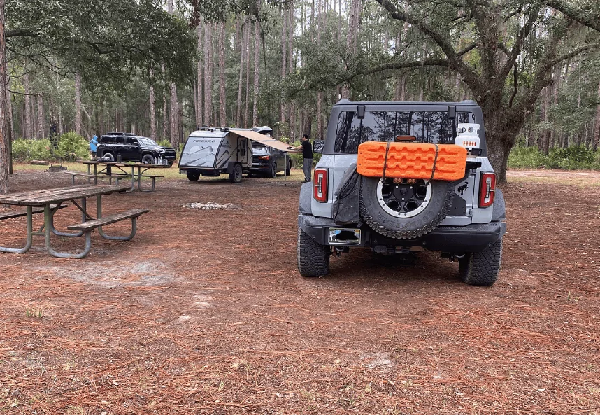 Ford Bronco How are you mounting your recovery boards Screenshot 2023-11-29 at 12.20.10 PM