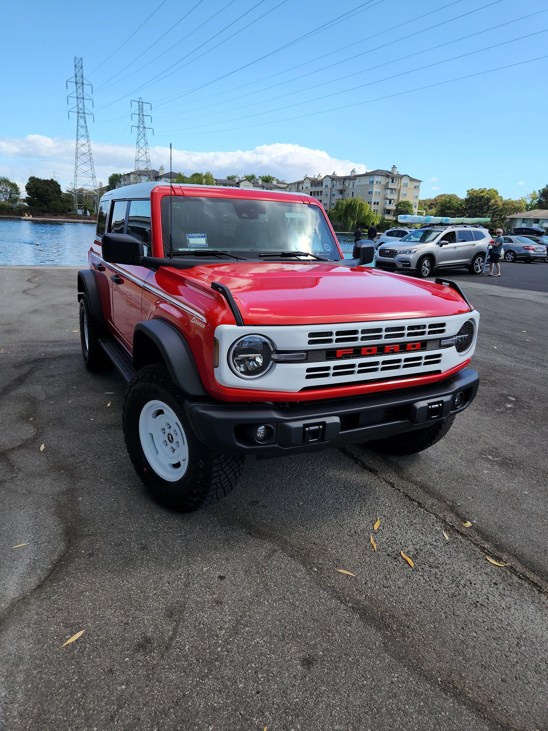 Ford Bronco 2023 Bronco Heritage 4D - Red 20230903_151731