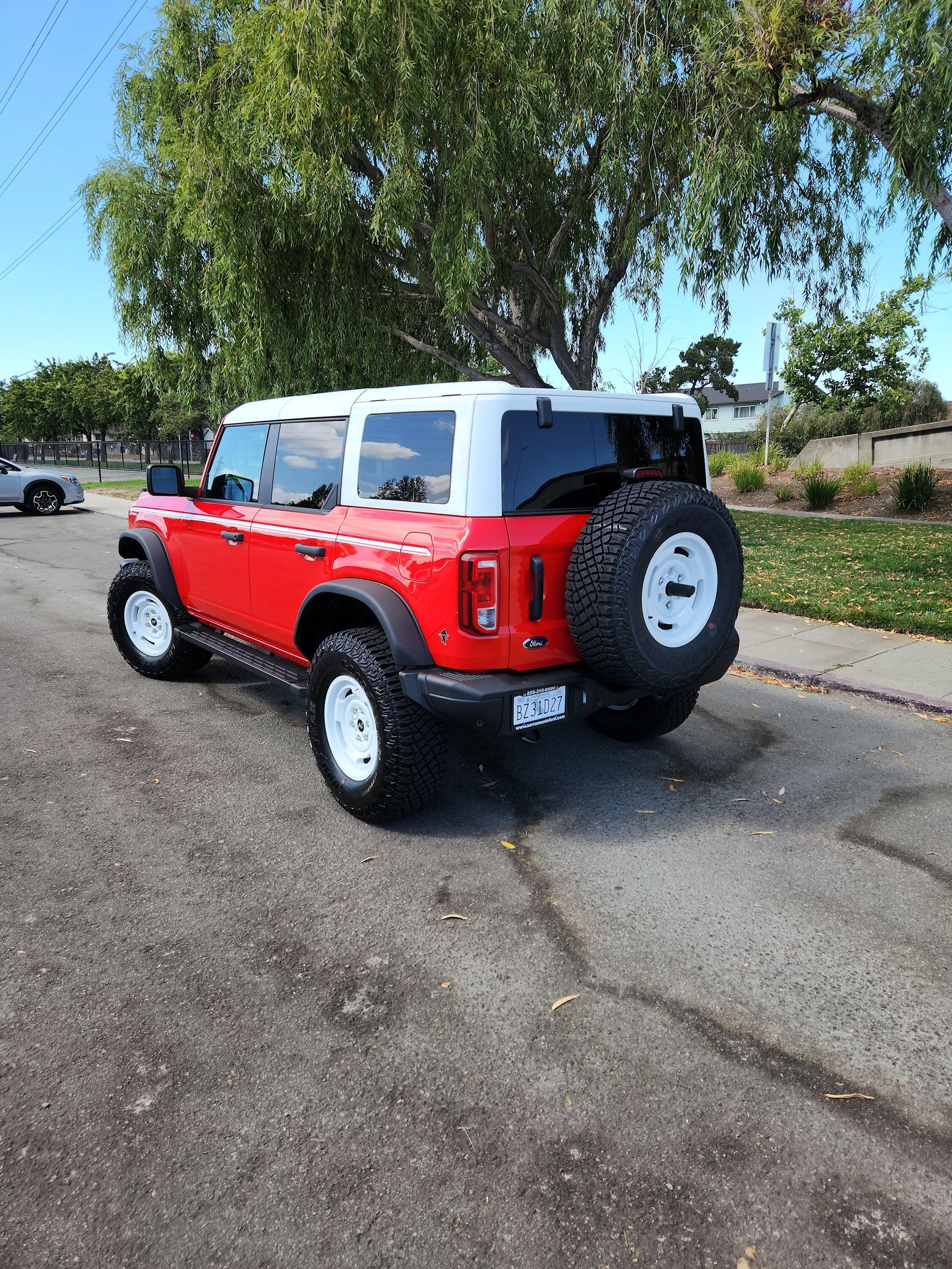 Ford Bronco 2023 Bronco Heritage 4D - Red 20230903_151758