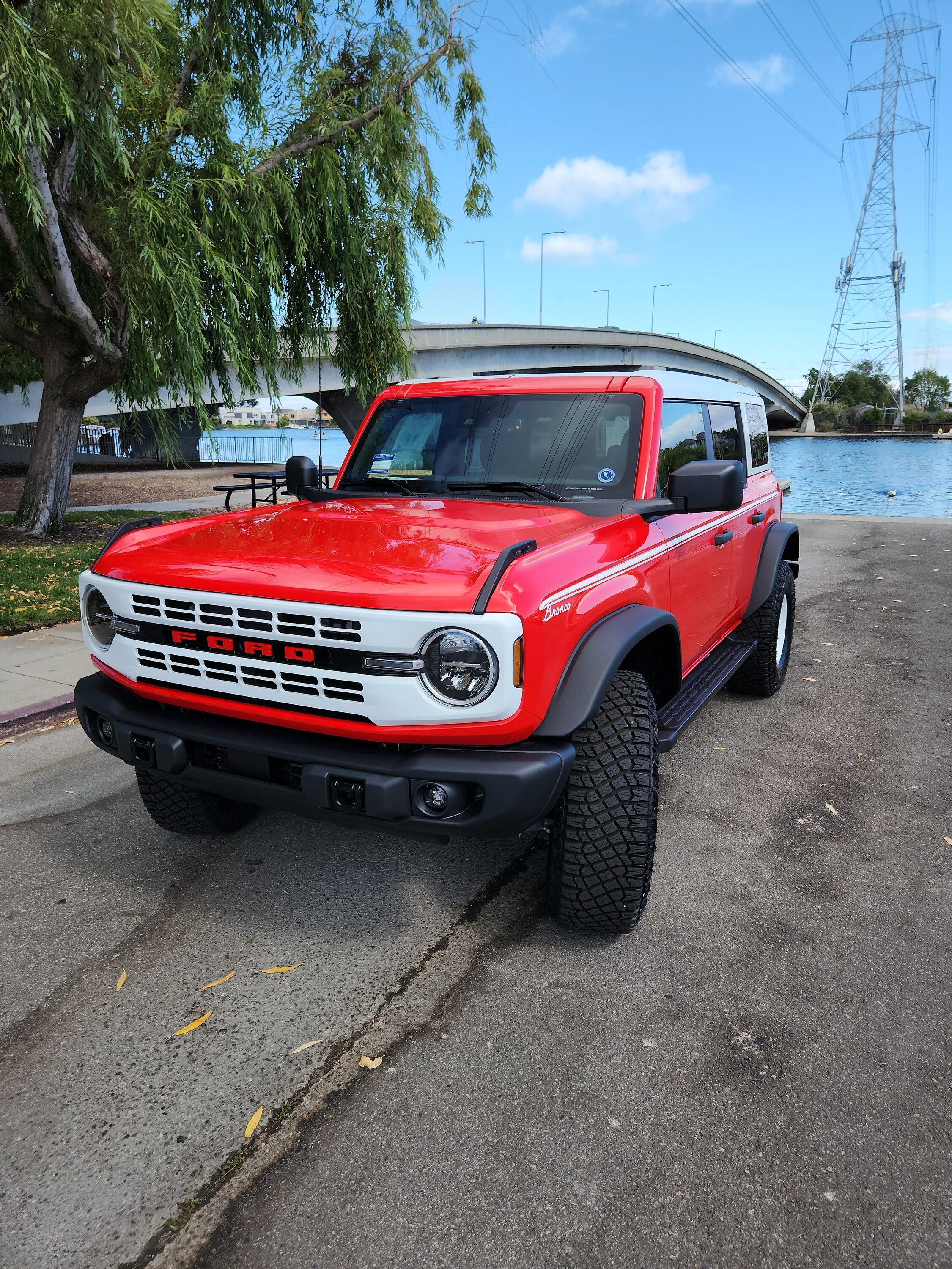 Ford Bronco 2023 Bronco Heritage 4D - Red 20230903_151739