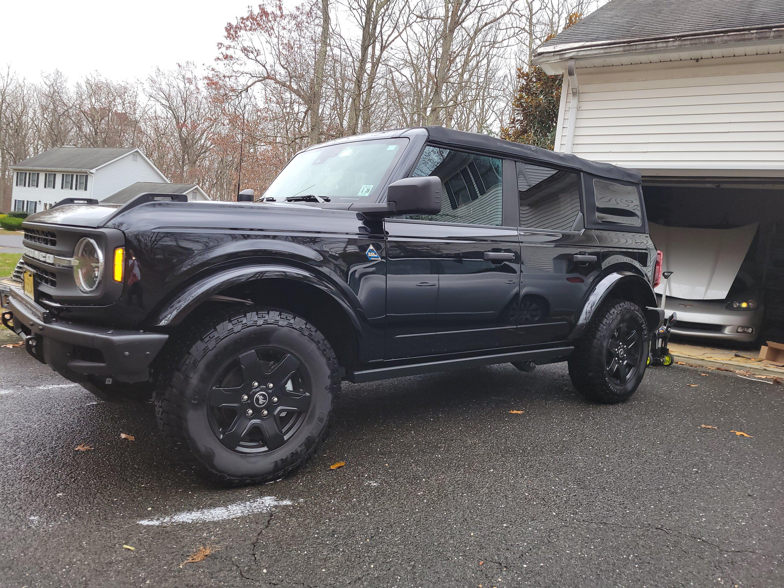 Ford Bronco SHADOW BLACK Bronco Club BroncoGlossBlackFlares