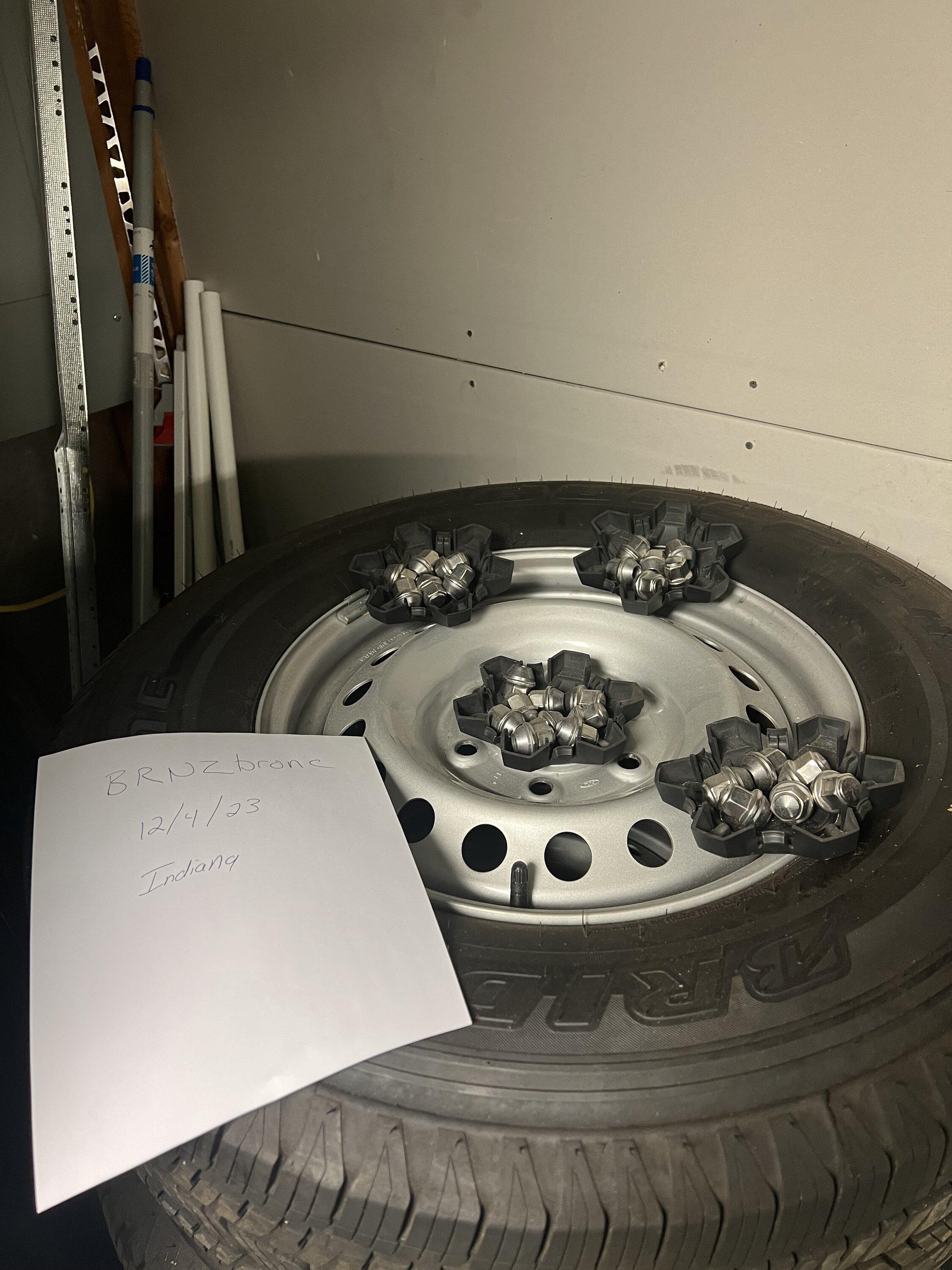 Ford Bronco Base Steel wheels IMG_7505