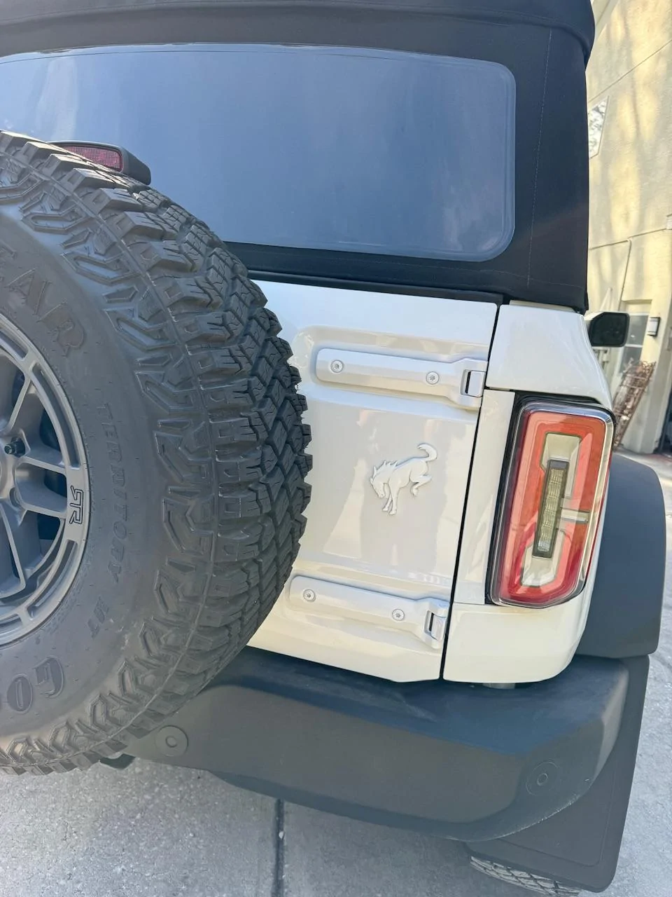 Ford Bronco Put any cool / unique vinyl decals on your Bronco?  Let's see them! IMG_6869