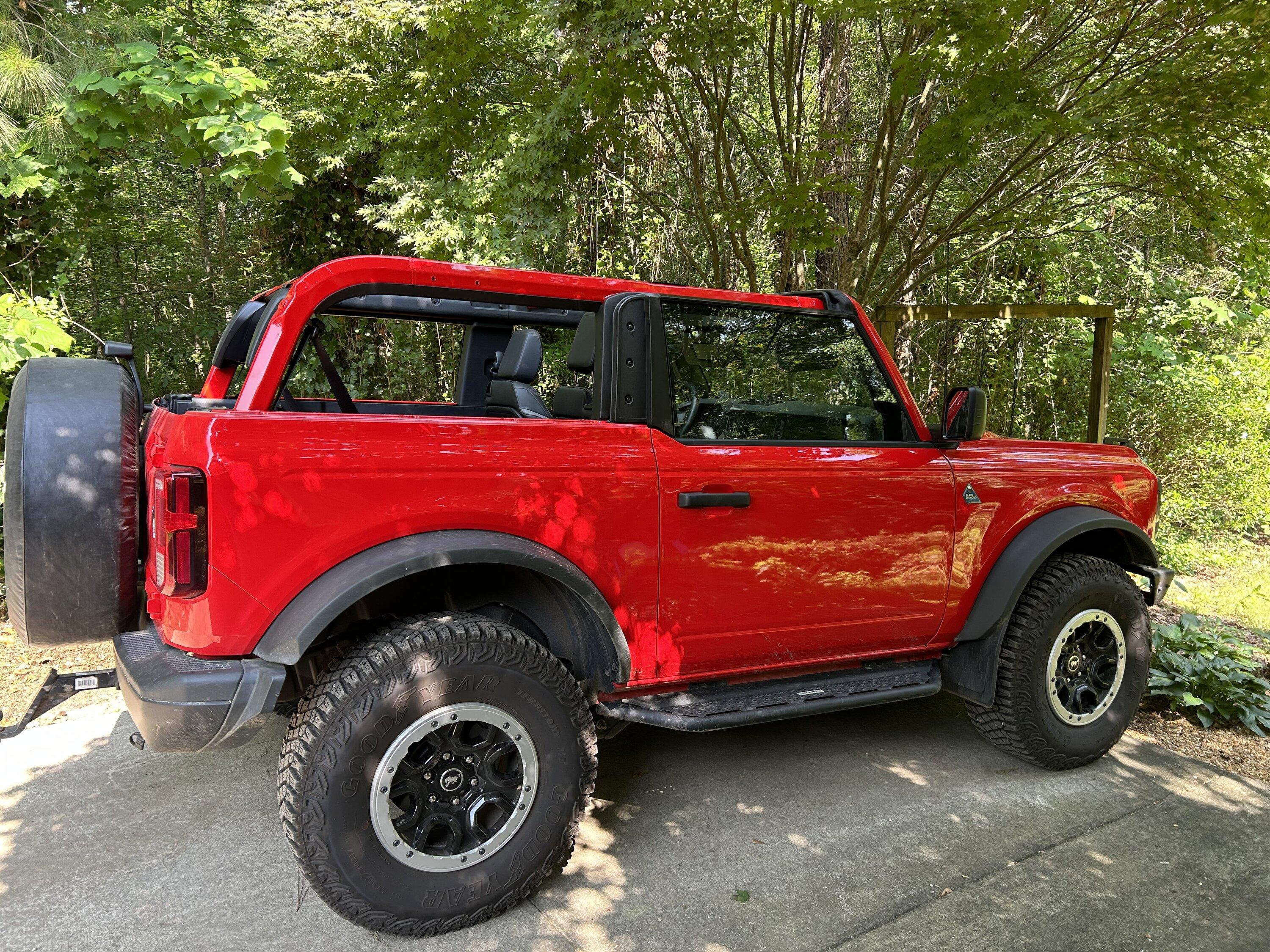Ford Bronco 23 2 door Black Diamond Sasquatch IMG_1869