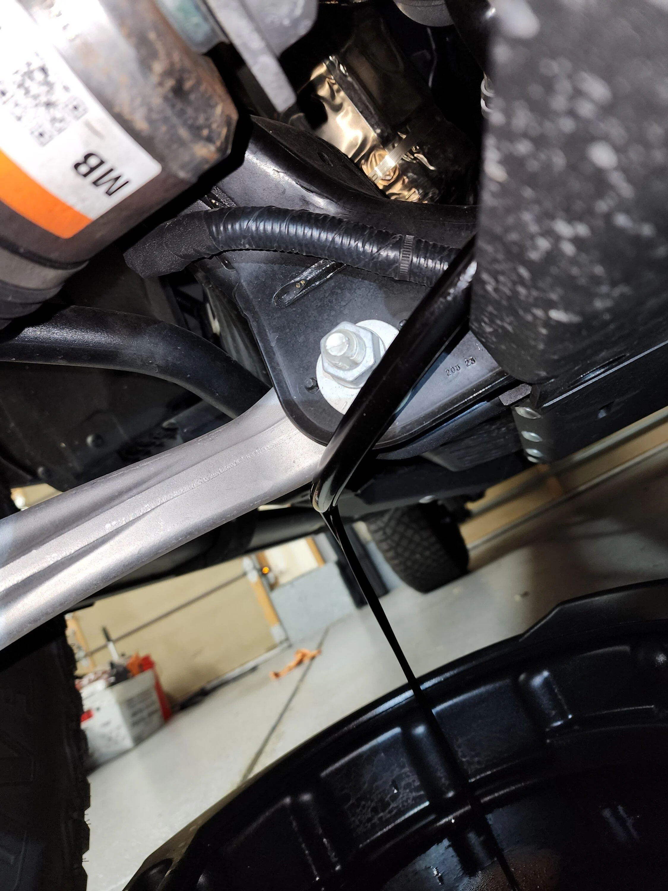 Ford Bronco Change Driveline Fluids Early! 20231118_144128