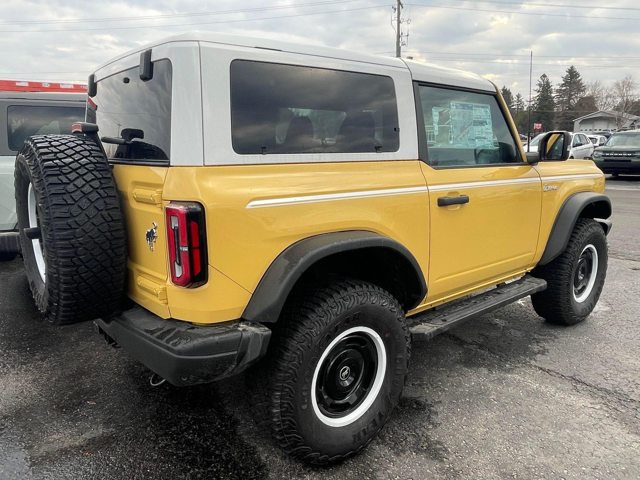Ford Bronco Yellowstone Bronco Heritage Limited dealer pictures for those anxiously waiting 406617182_750466653568697_1700006839924133749_n