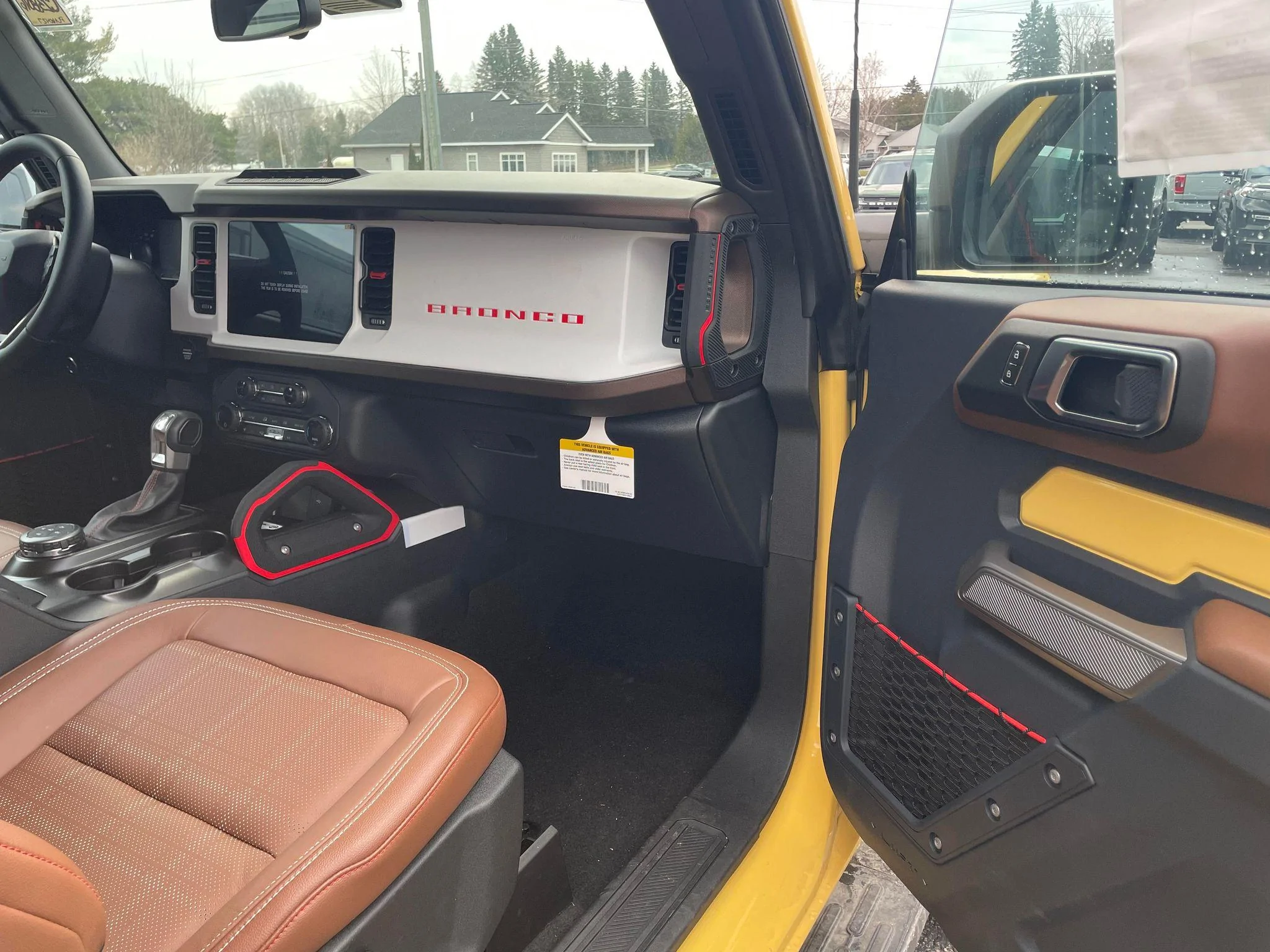 Ford Bronco Yellowstone Bronco Heritage Limited dealer pictures for those anxiously waiting 407186966_316333938022175_4165117474121974619_n