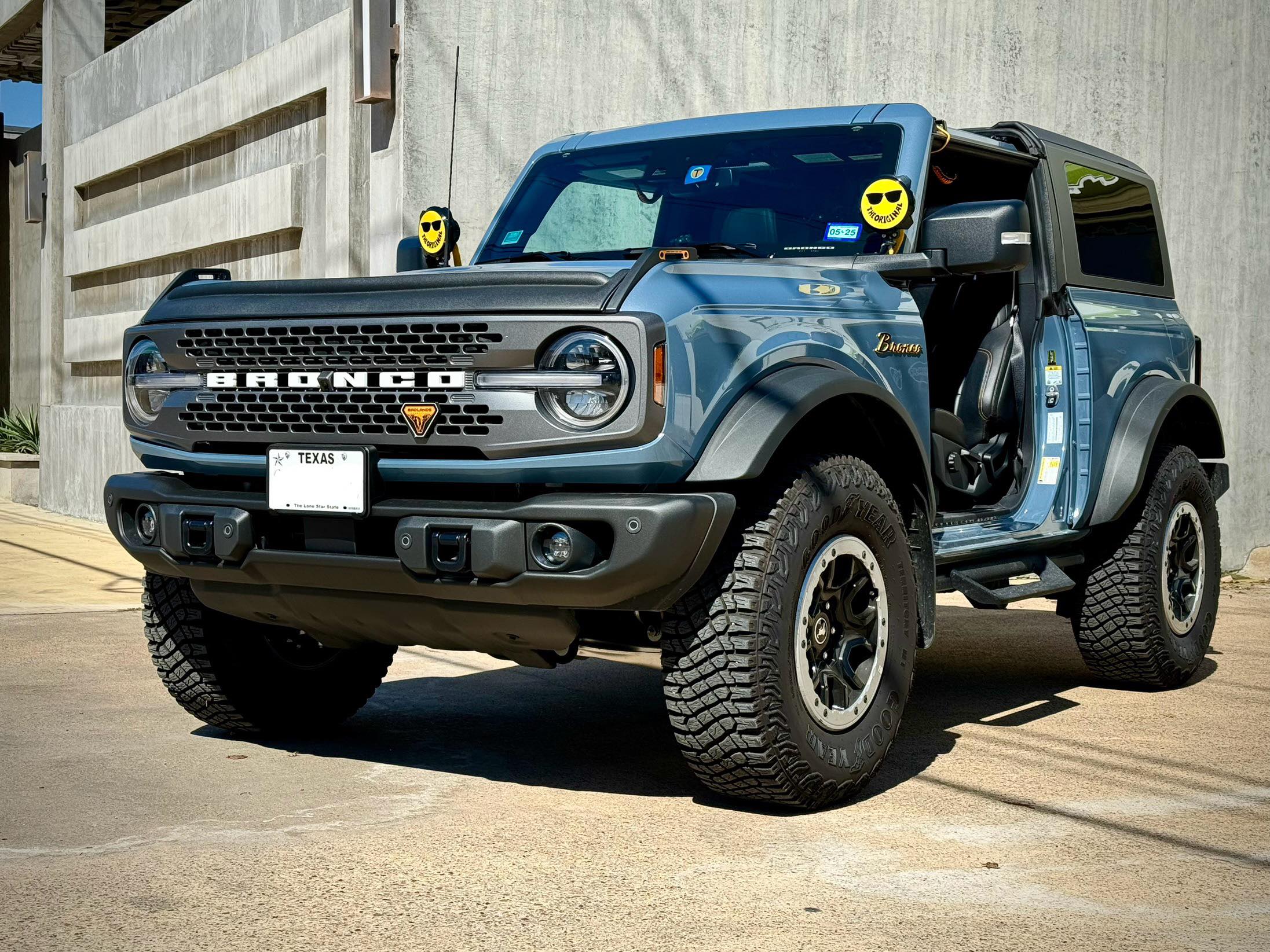 Ford Bronco KC HiLITES Gravity Pro6 [install & test video] Azuroth Nekkid