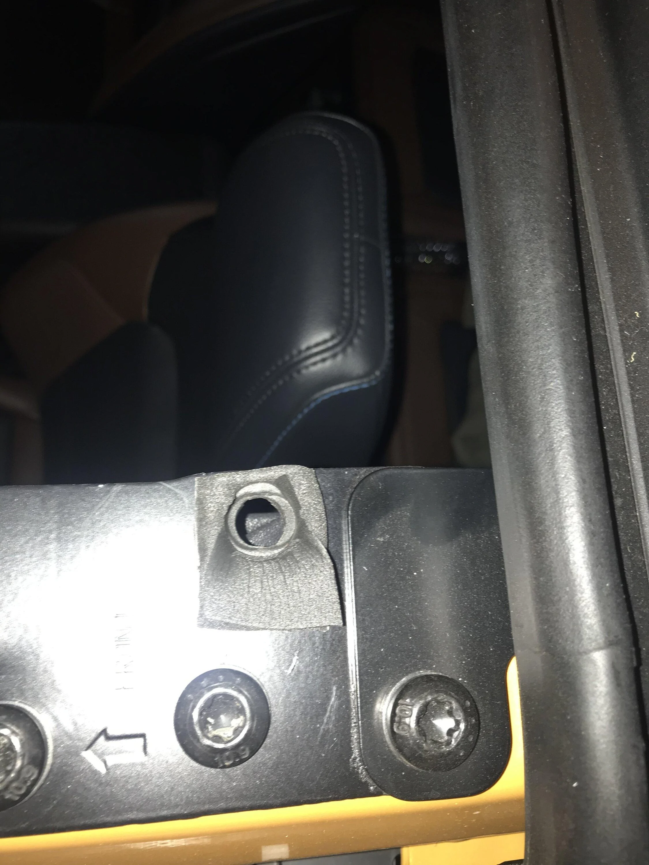 Ford Bronco Hard top squeaking in the cold DD7D0584-576A-48F7-A67A-E3C062D8D6EE