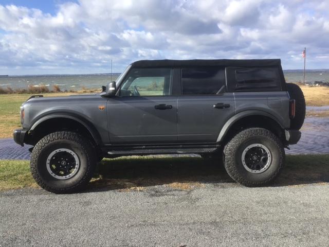 Ford Bronco Badsquatch now on 38’s IMG_0534