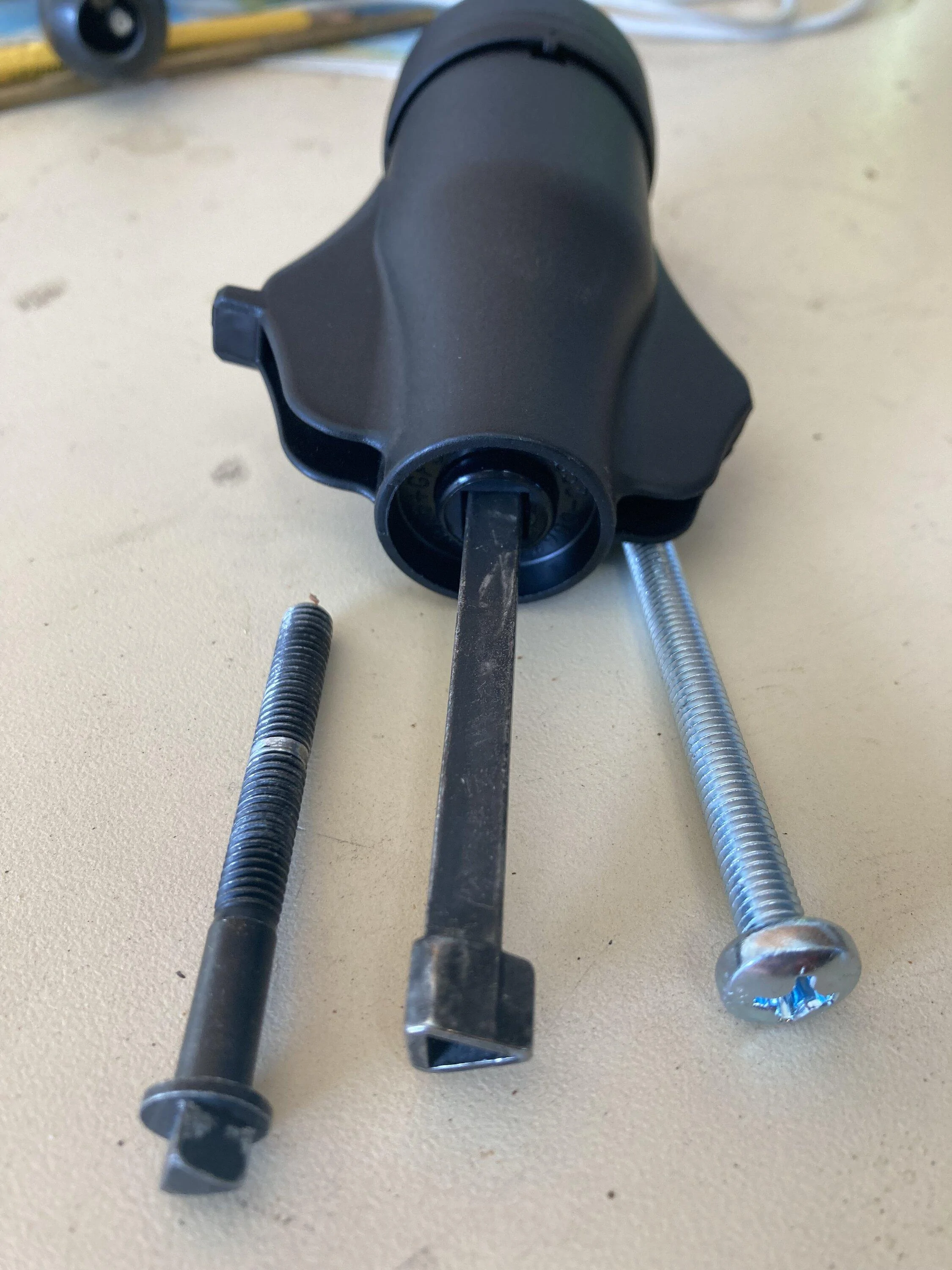 Ford Bronco funky luggage rack removal  tool IMG_1067