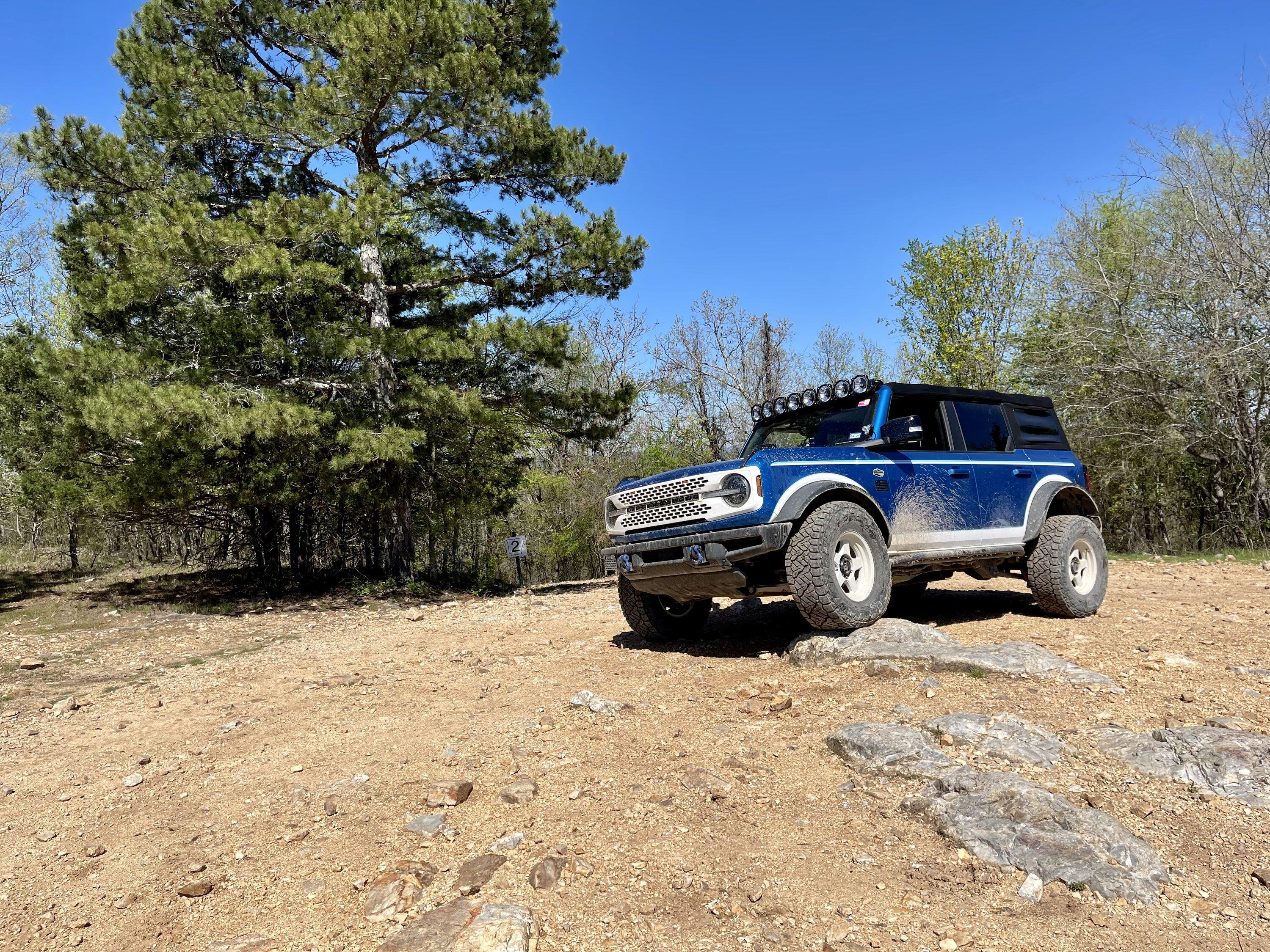 Ford Bronco KC HiLITES Gravity Pro6 [install & test video] IMG_4366