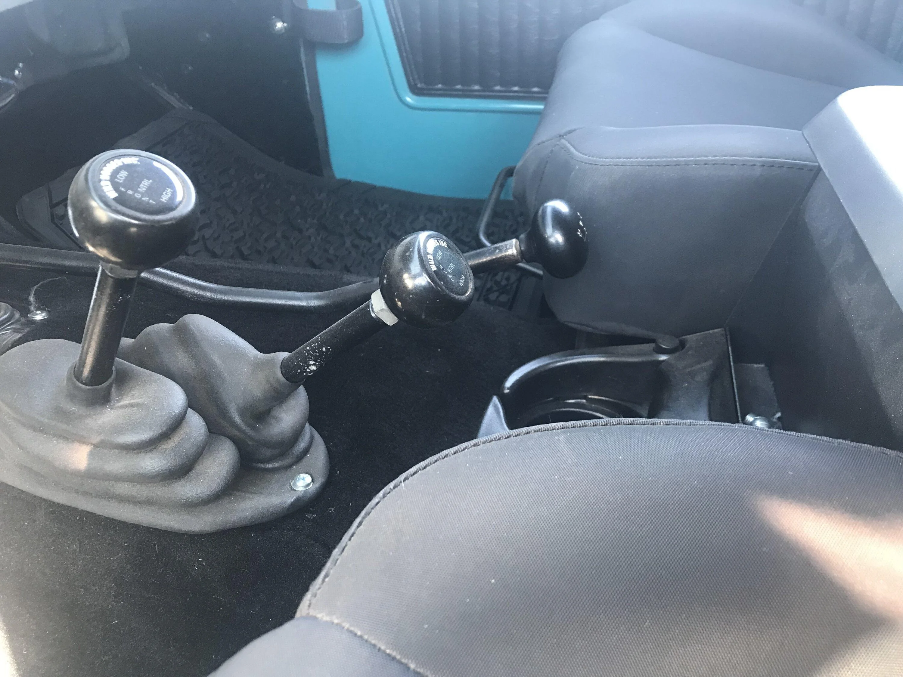 Ford Bronco 2 Doors and 3 Pedals insid