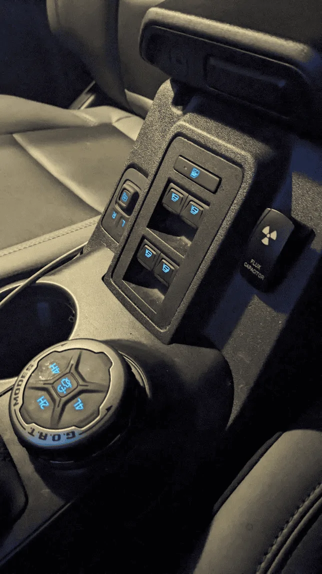 Ford Bronco Snacktime's Broken Bronco Build 1702502605367