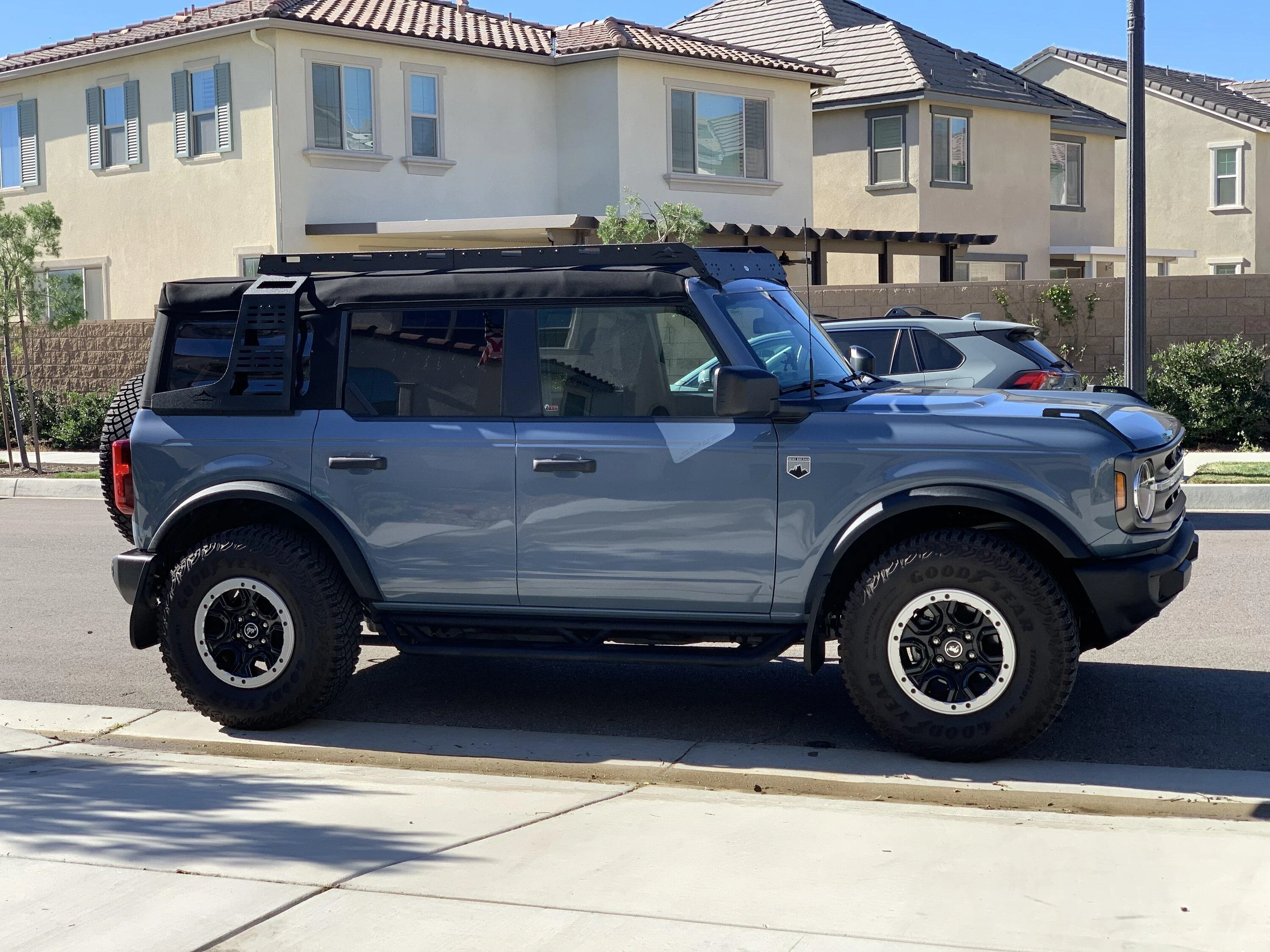Ford Bronco Soft Top Roof Rack recommendations? IMG_1012