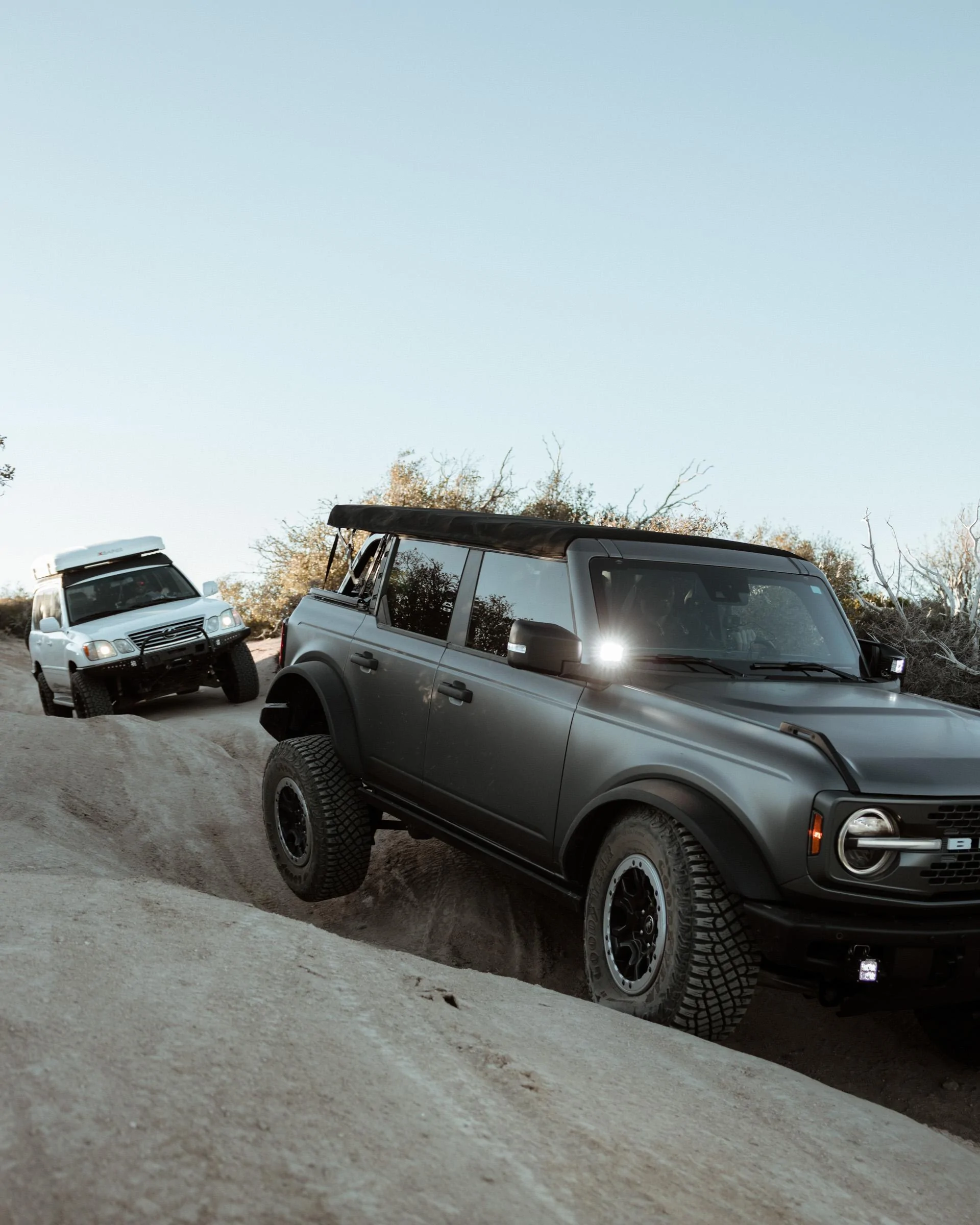 Ford Bronco CARBONIZED GRAY Bronco Club 1702911287862
