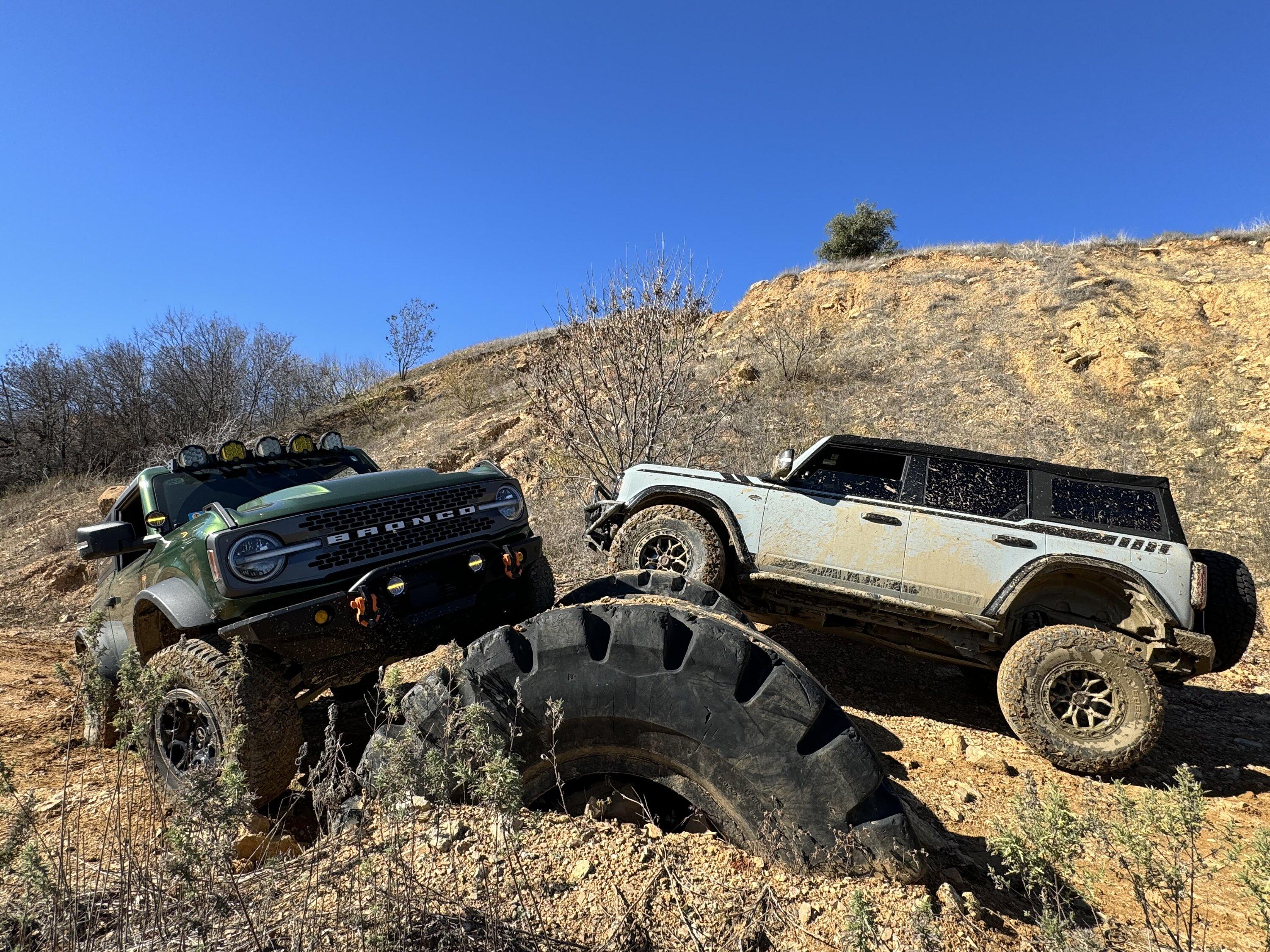 Ford Bronco RockJock track rod bracket full suspension compression requirement IMG_7905