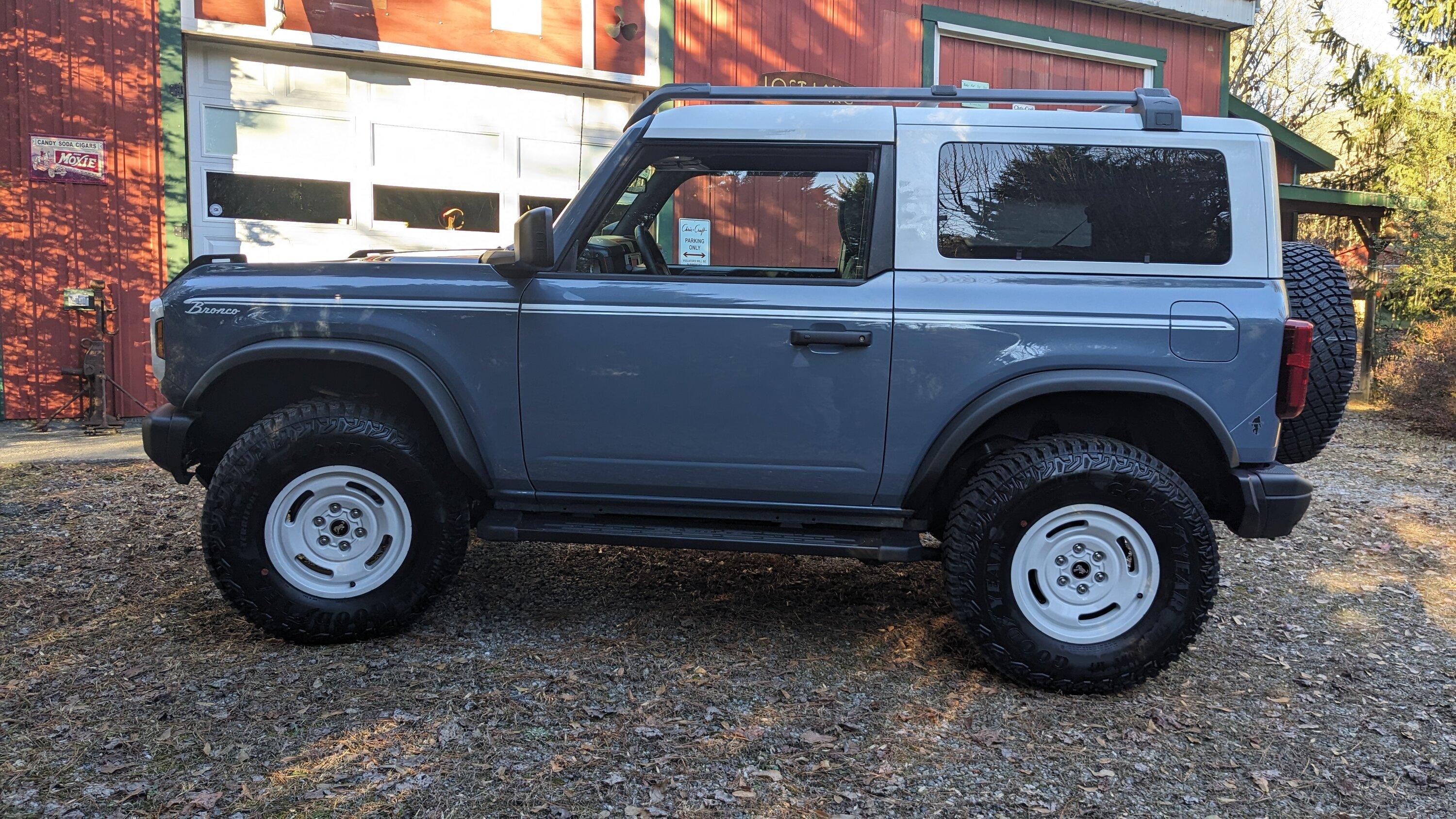 Ford Bronco HERITAGE EDITION Bronco Club PXL_20231215_211818459.MP