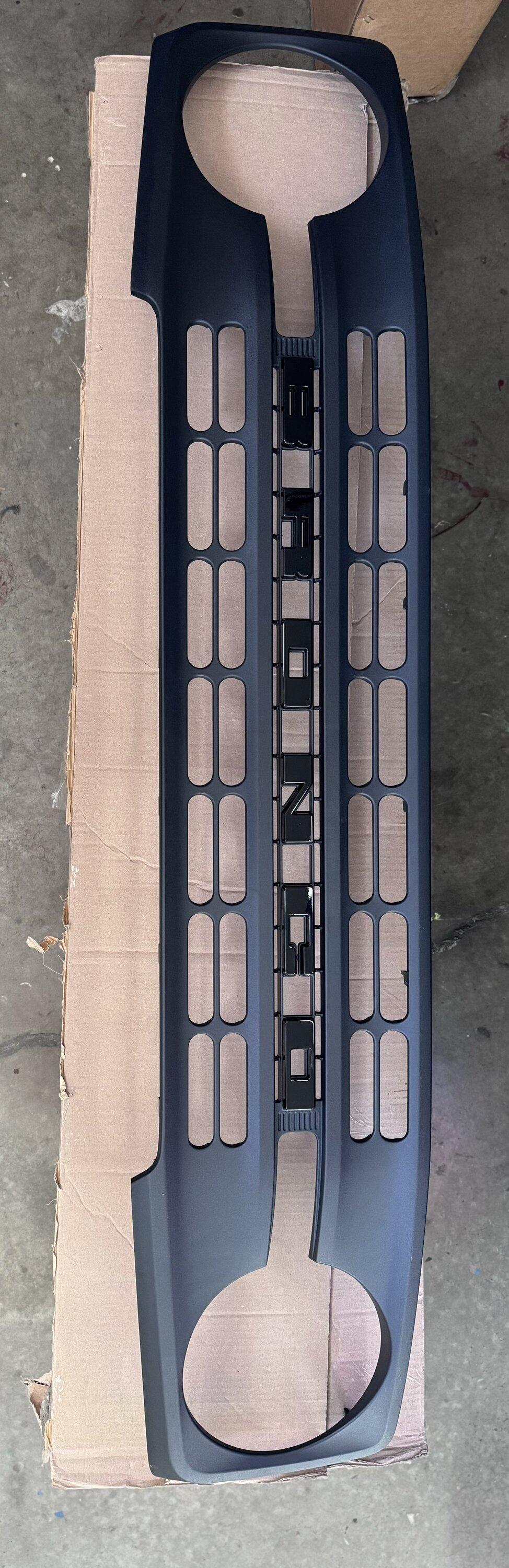 Ford Bronco WTS 2023 Base Grille $250 IMG_9346