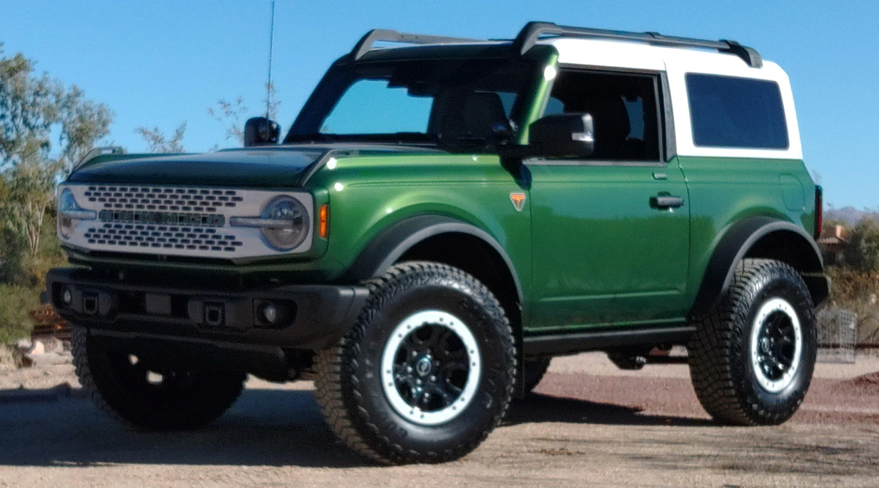 Ford Bronco Badlands to Heritage Grille Swap -- part number, purchasing, painting, installing KIMG0037 cro