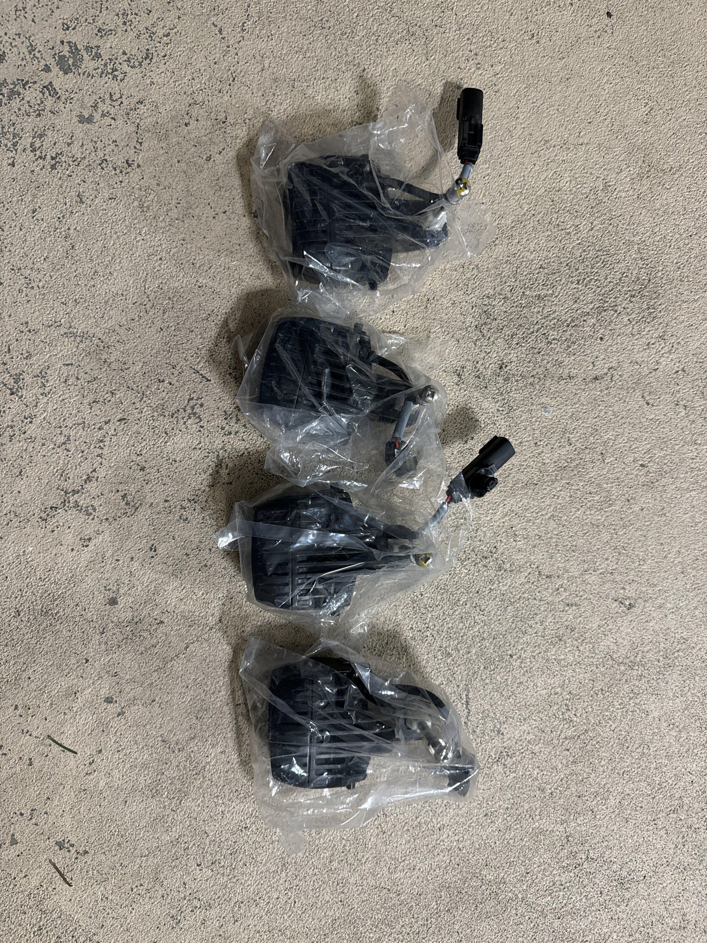 Ford Bronco Raptor fog lights - part #'s for install on regular Bronco? image-3