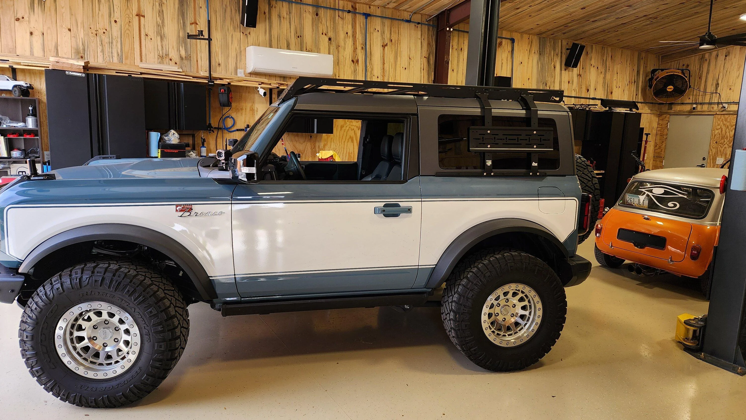 Ford Bronco AREA 51 Bronco Club 1000010412