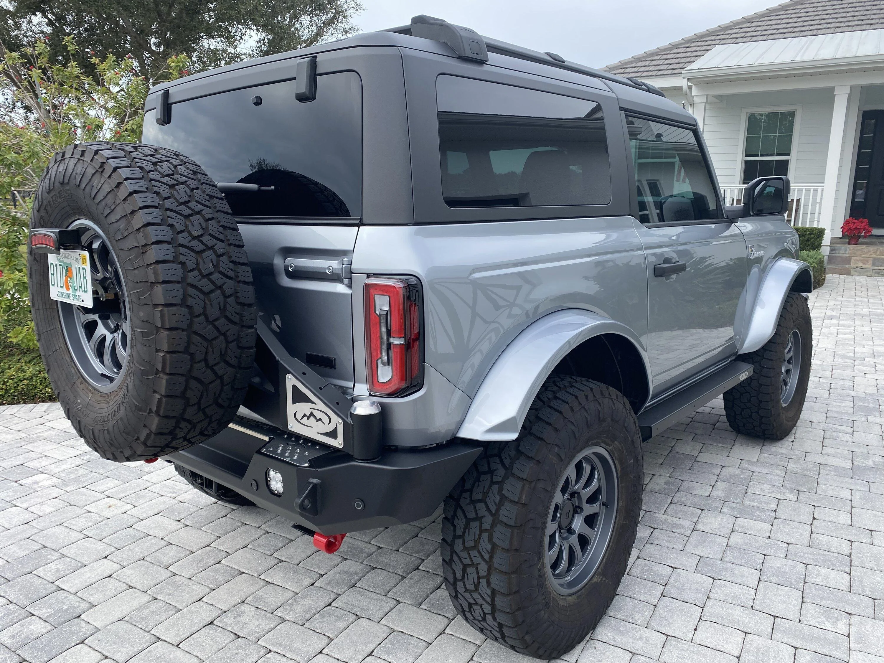 Ford Bronco 2023 2-Door Iconic Silver Badlands Build - SOLD IMG_1007