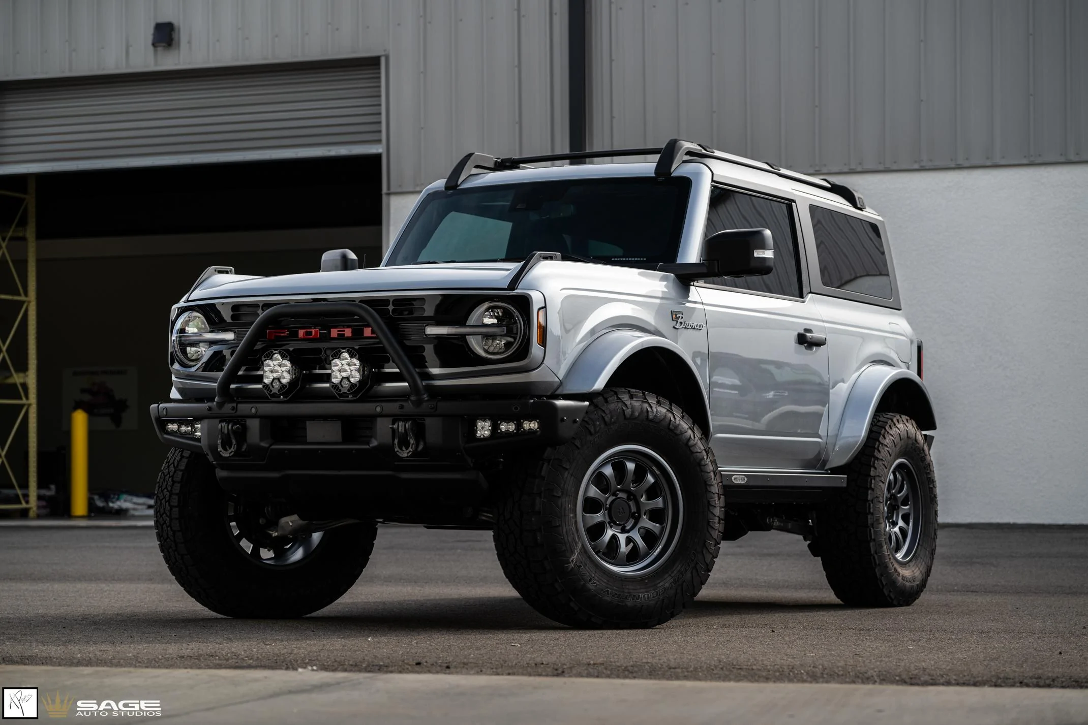 Ford Bronco 2023 2-Door Iconic Silver Badlands Build - SOLD Sage - Iconic Silver 2