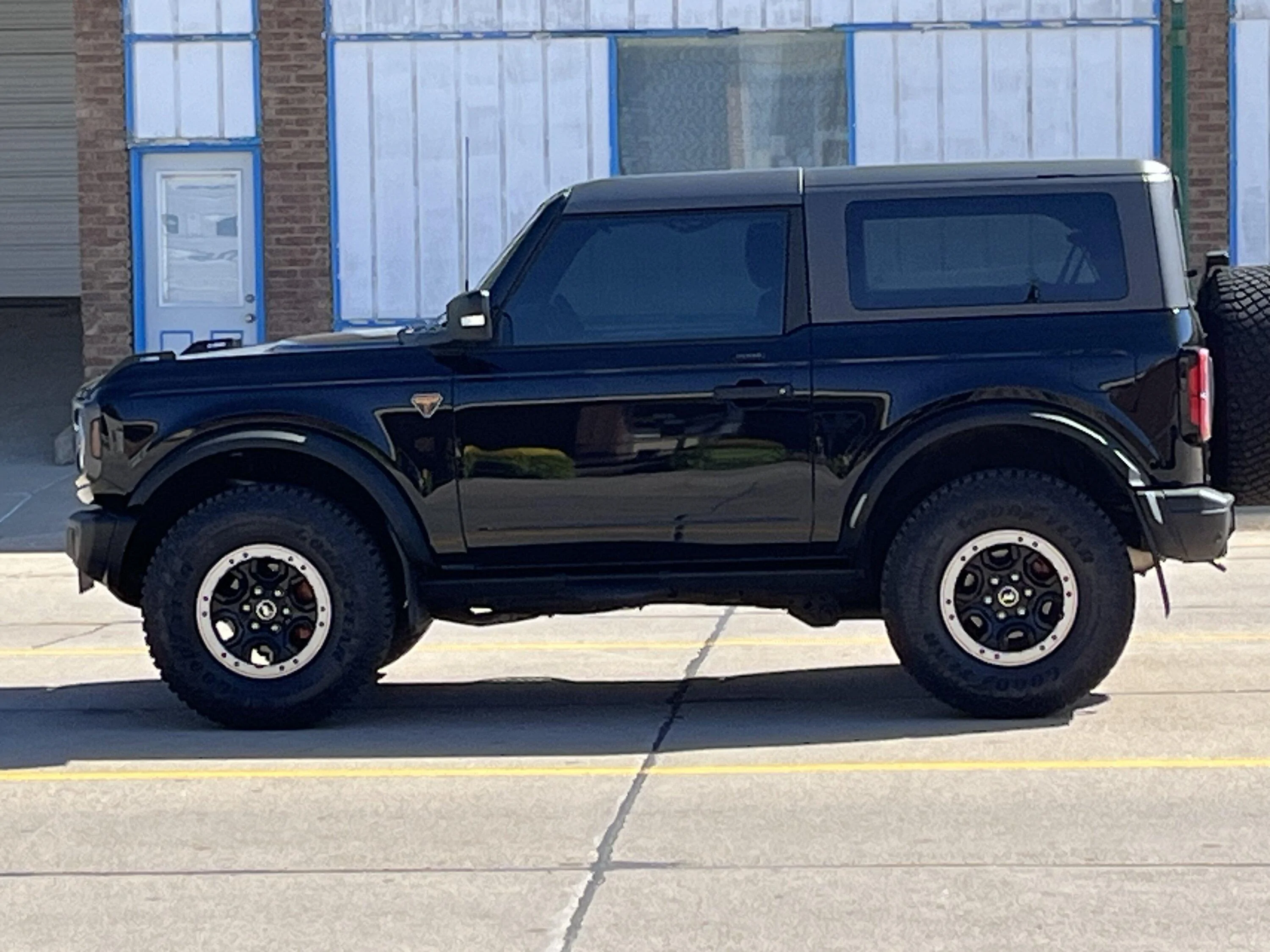 Ford Bronco Post your front side window tints IMG_1505