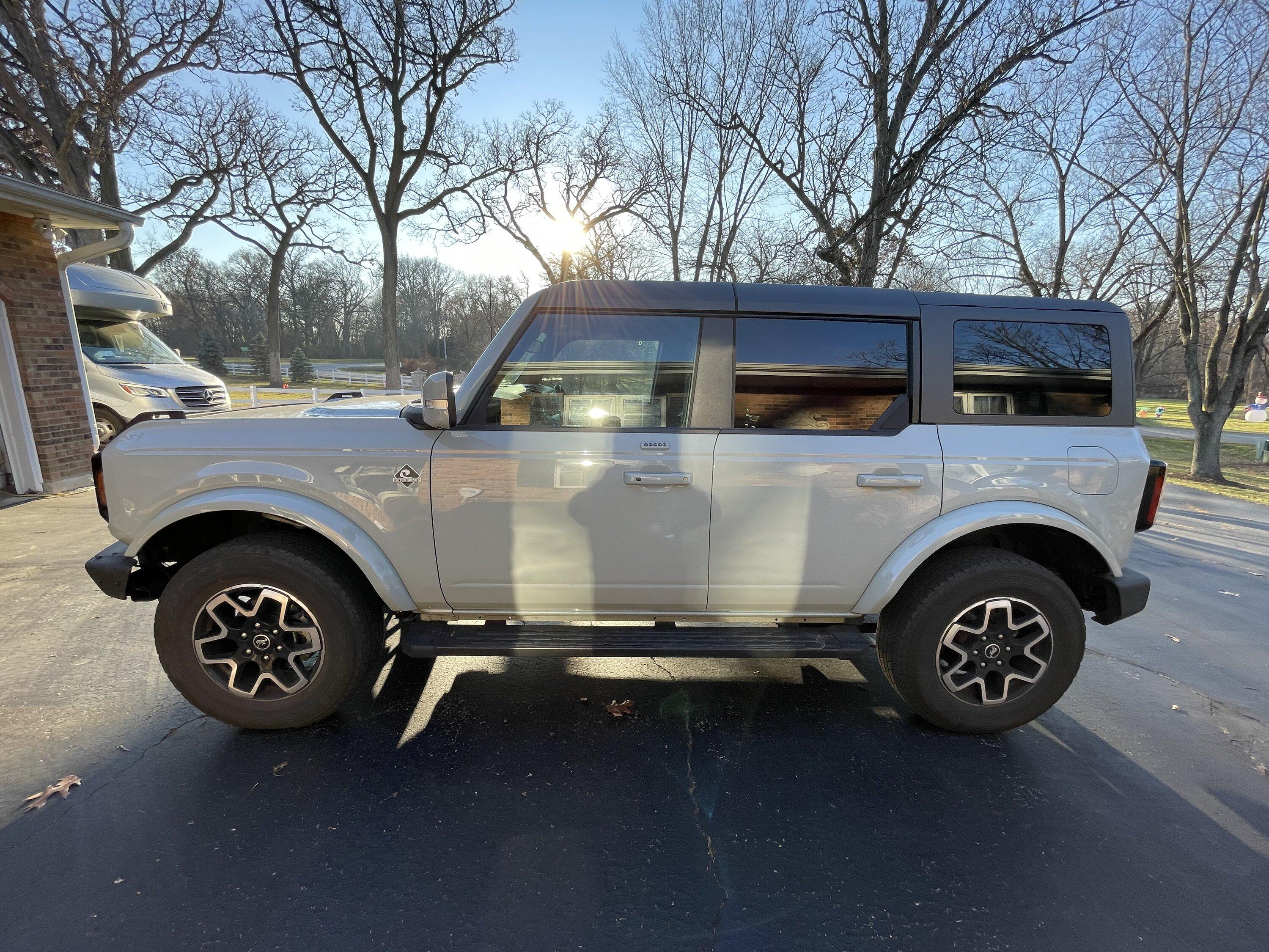 Ford Bronco 2022 Outer Banks 4dr Hard Top IMG_4121