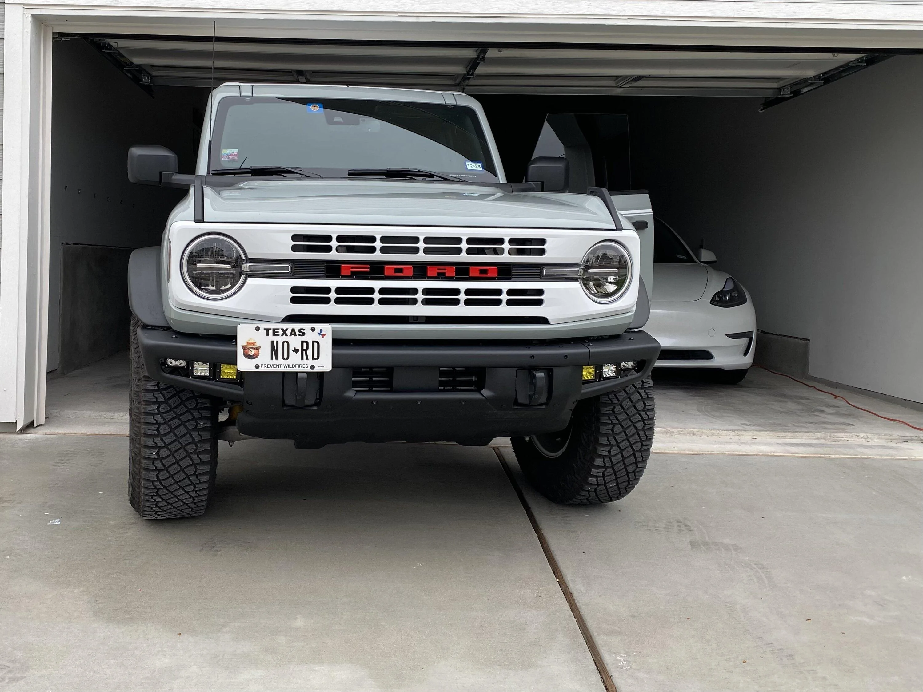 Ford Bronco HERITAGE EDITION Bronco Club IMG_8680