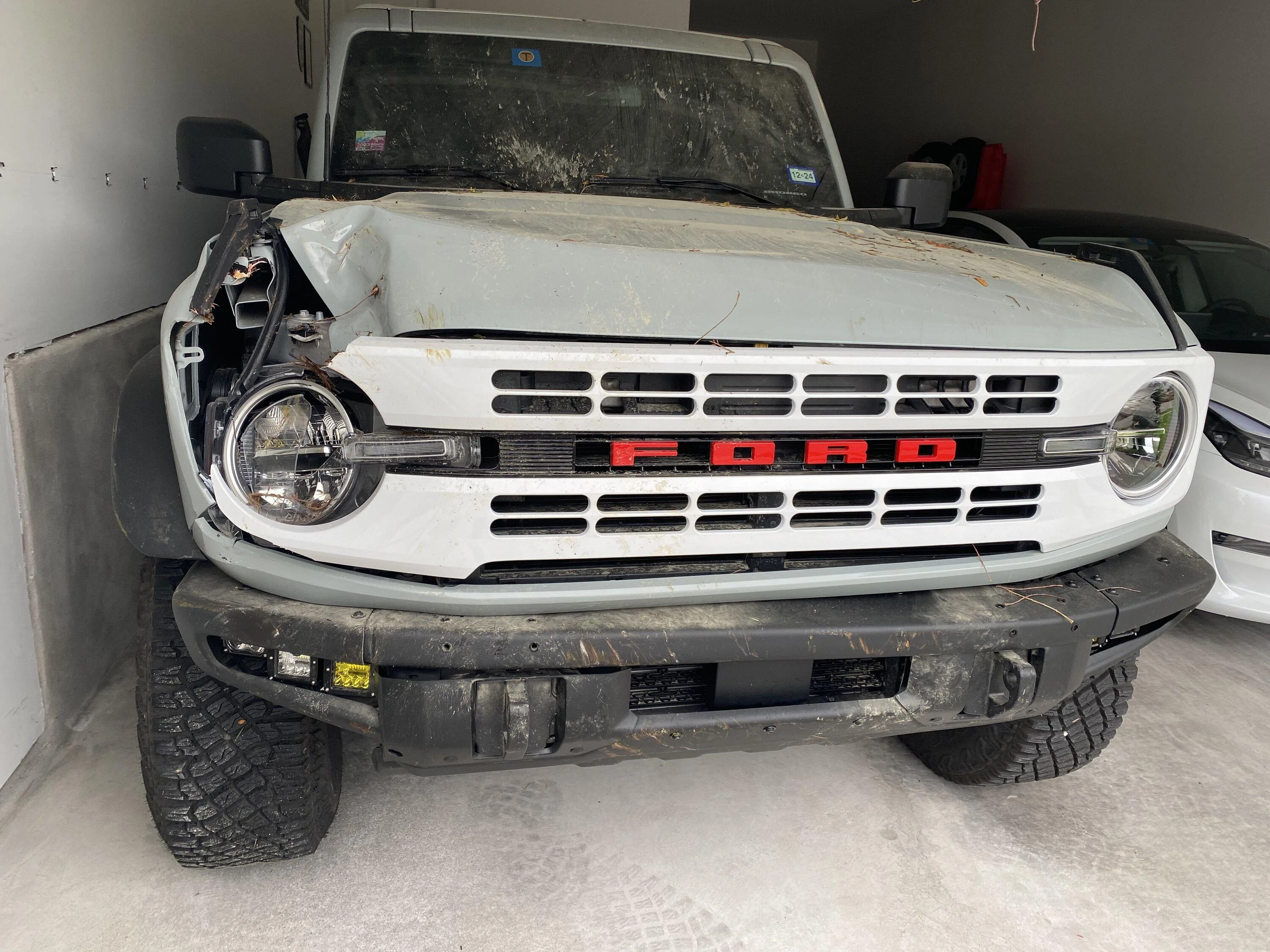 Ford Bronco HERITAGE EDITION Bronco Club IMG_8681