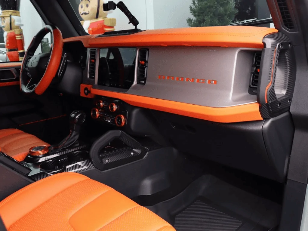 Ford Bronco I...umm...hmm 1703559198467