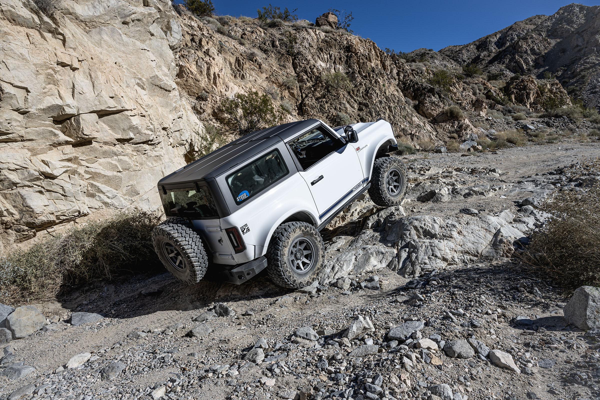 Ford Bronco Berdoo Canyon in Joshua Tree National Park DTS_6352X-2400w