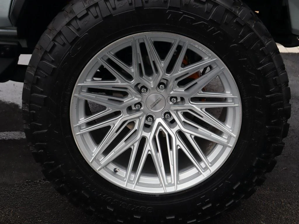 Ford Bronco I...umm...hmm 715d54d2e4f3ff2f2f3c5f72e564fbb8