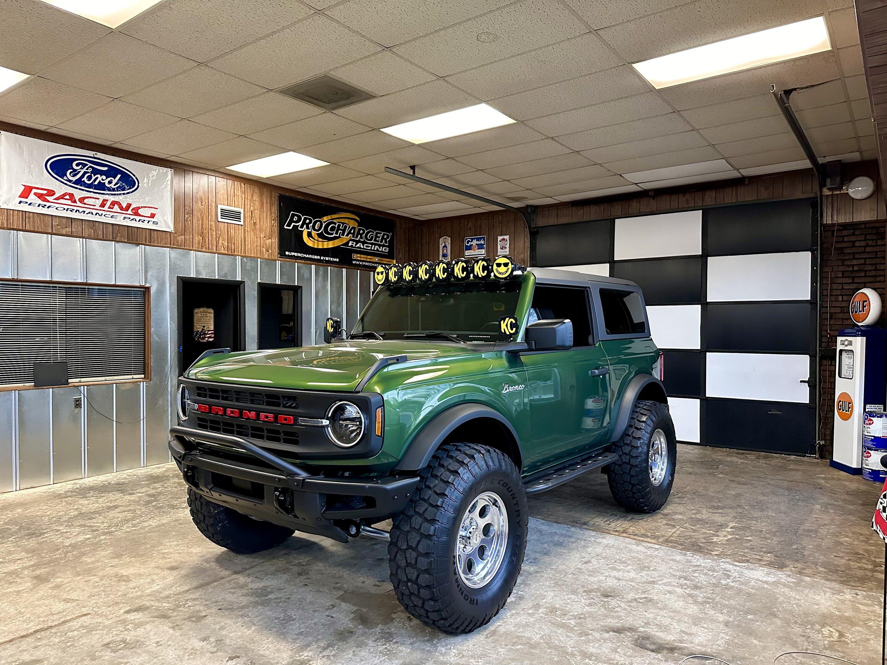 Ford Bronco Retro themed 2Door Eruption Green basequatch progress IMG_8067
