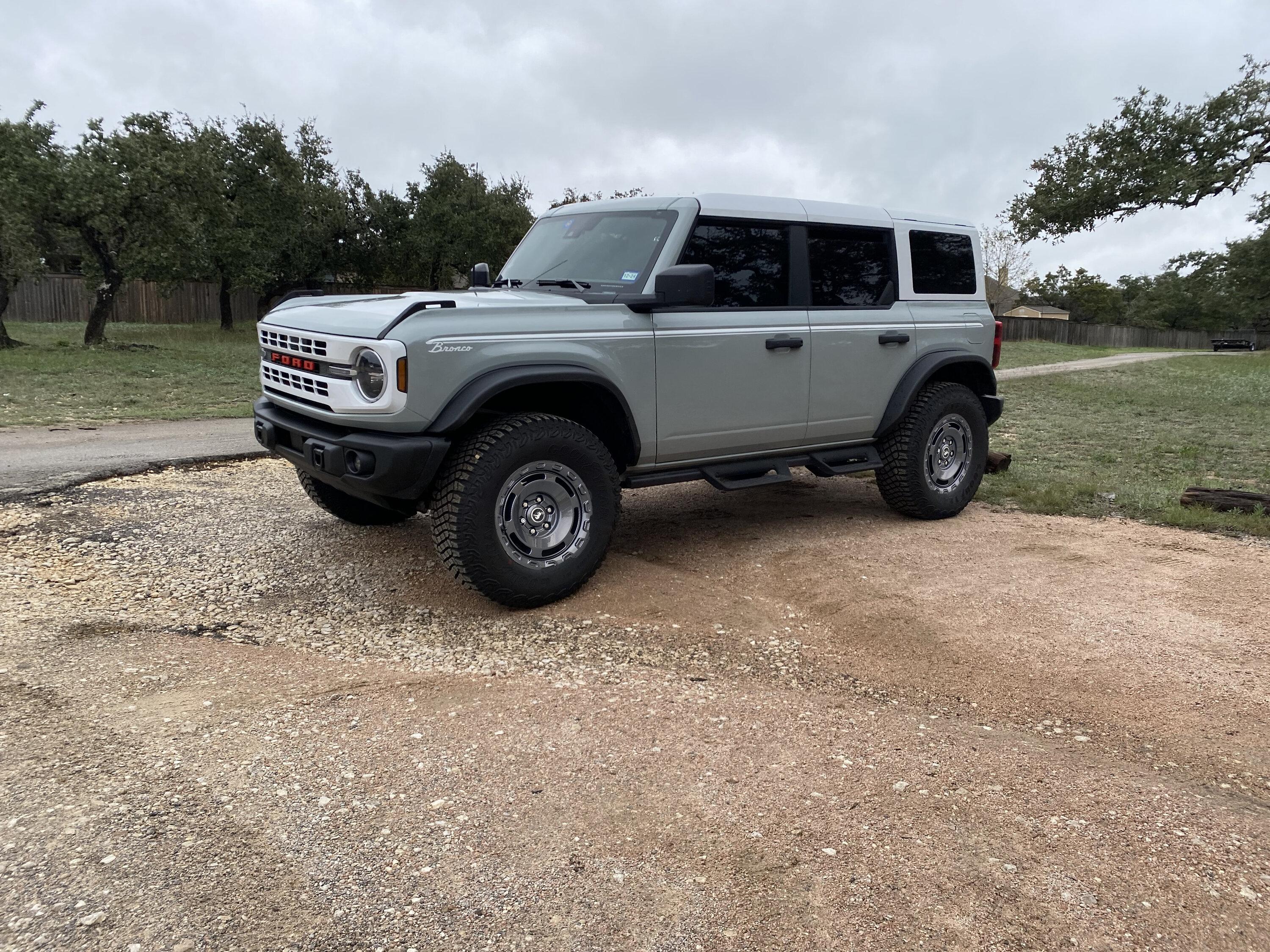 Ford Bronco HERITAGE EDITION Bronco Club Glades Heritage