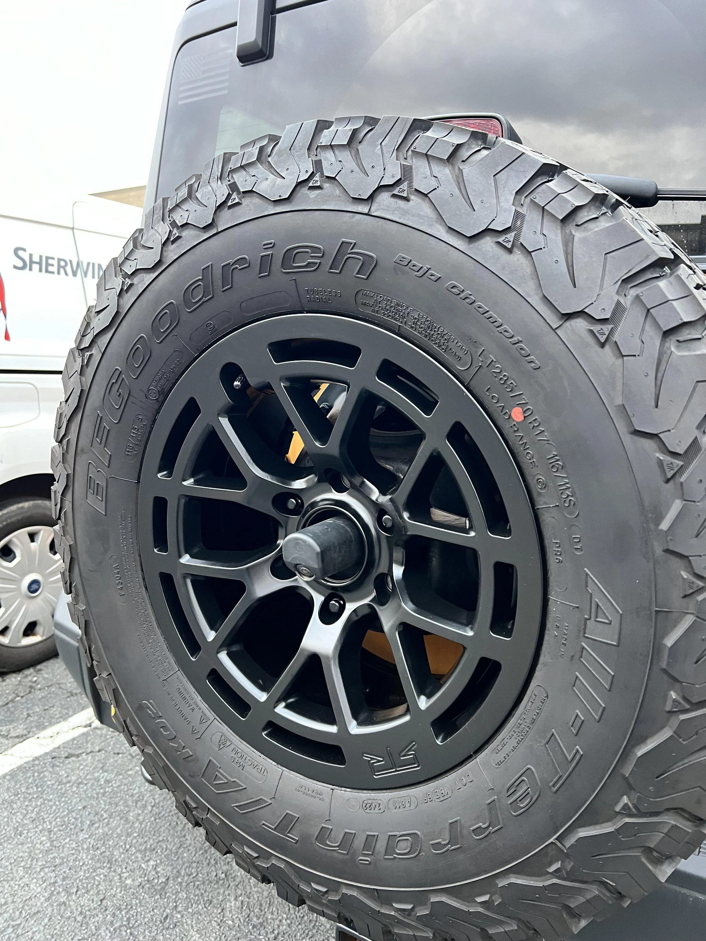 Ford Bronco Show us your installed wheel / tire upgrades here! (Pics) IMG_6023