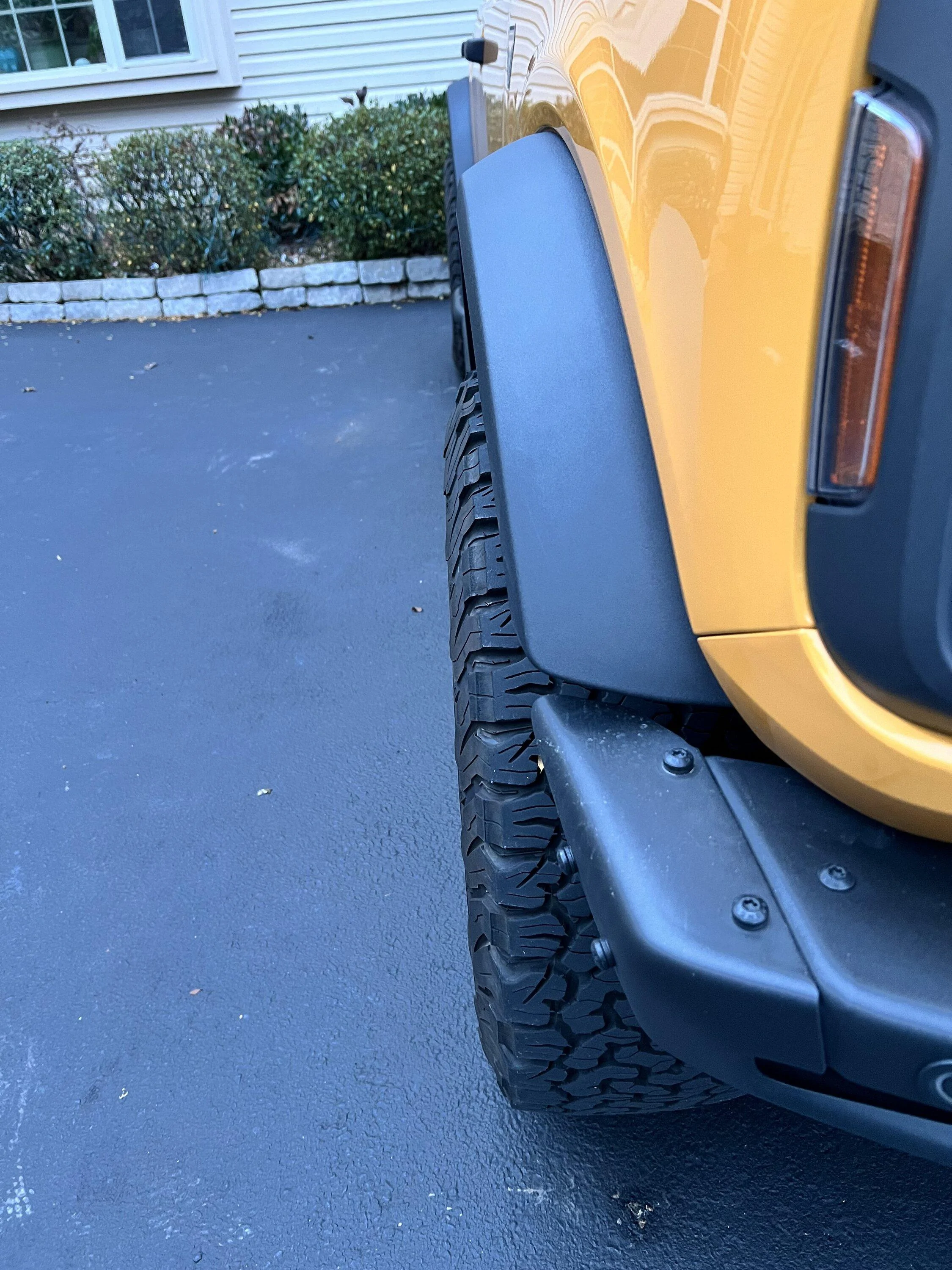 Ford Bronco Show us your installed wheel / tire upgrades here! (Pics) IMG_6025