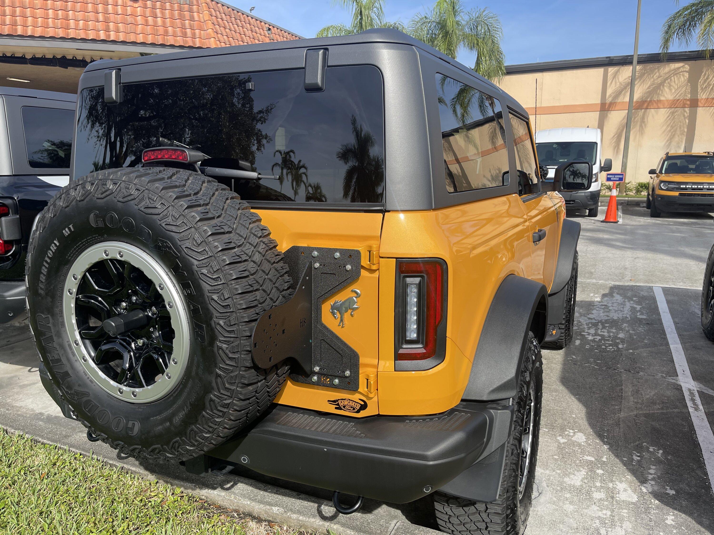 Ford Bronco Raptor Tailgate Hinges installed with Hammerbilt Bracket IMG_9938