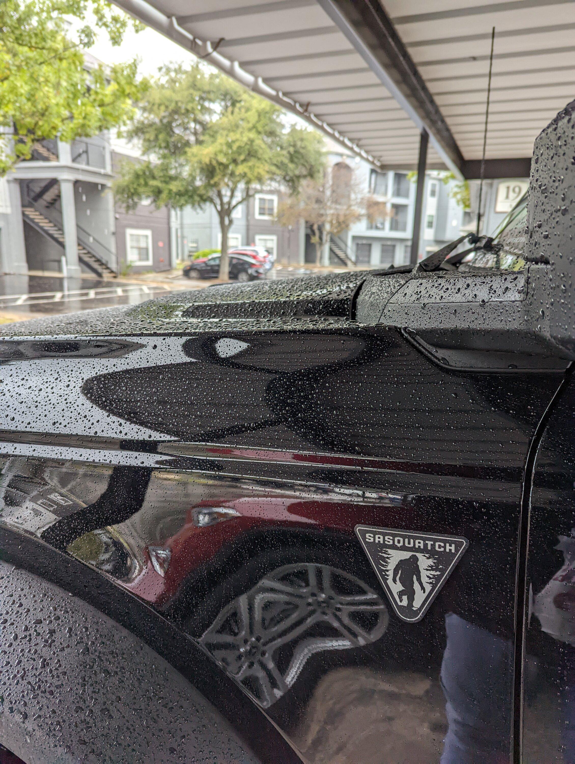 Ford Bronco SHADOW BLACK Bronco Club Some Rain