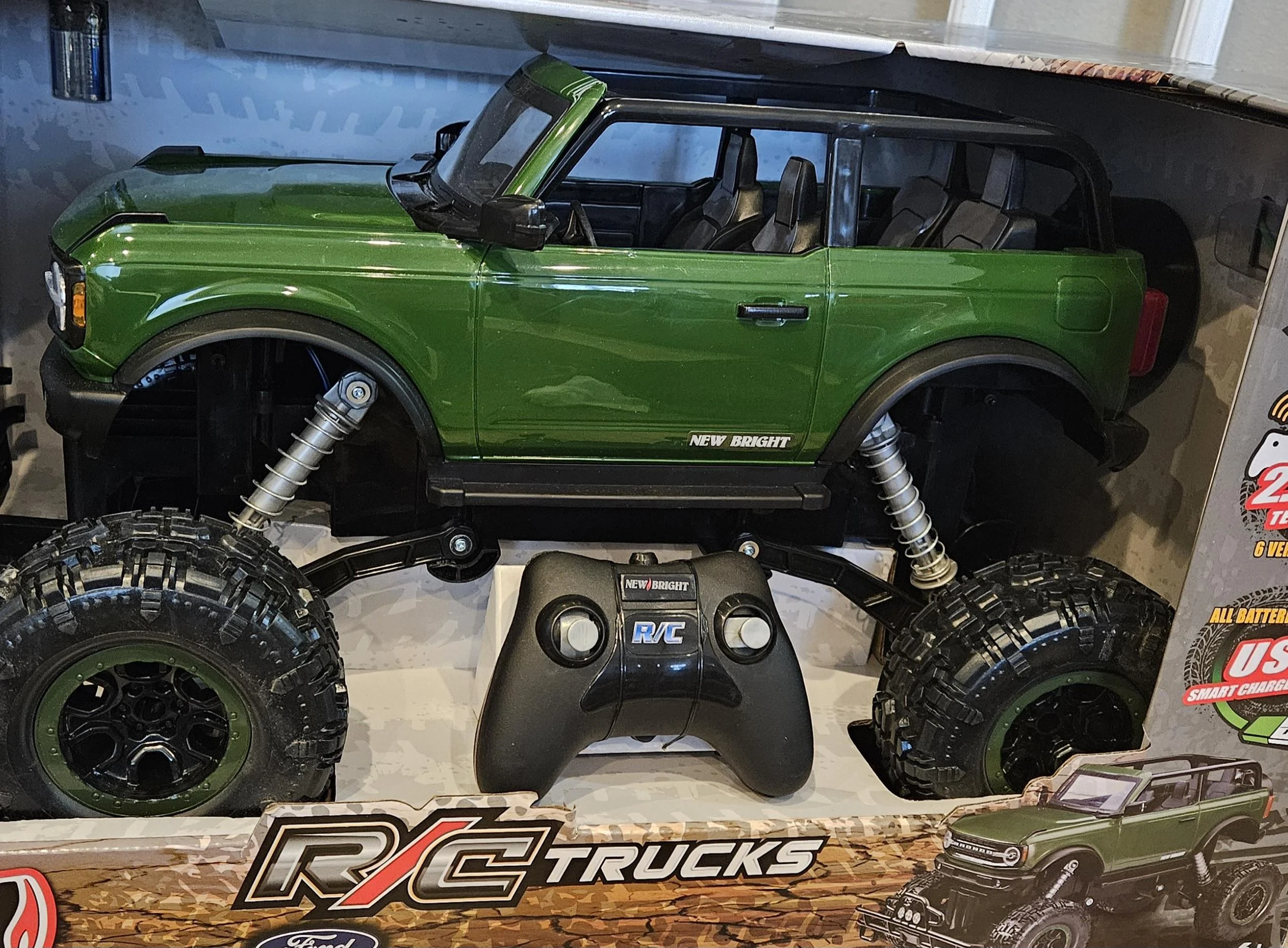 Ford Bronco Have a very Bronco Christmas! 20231225_123106