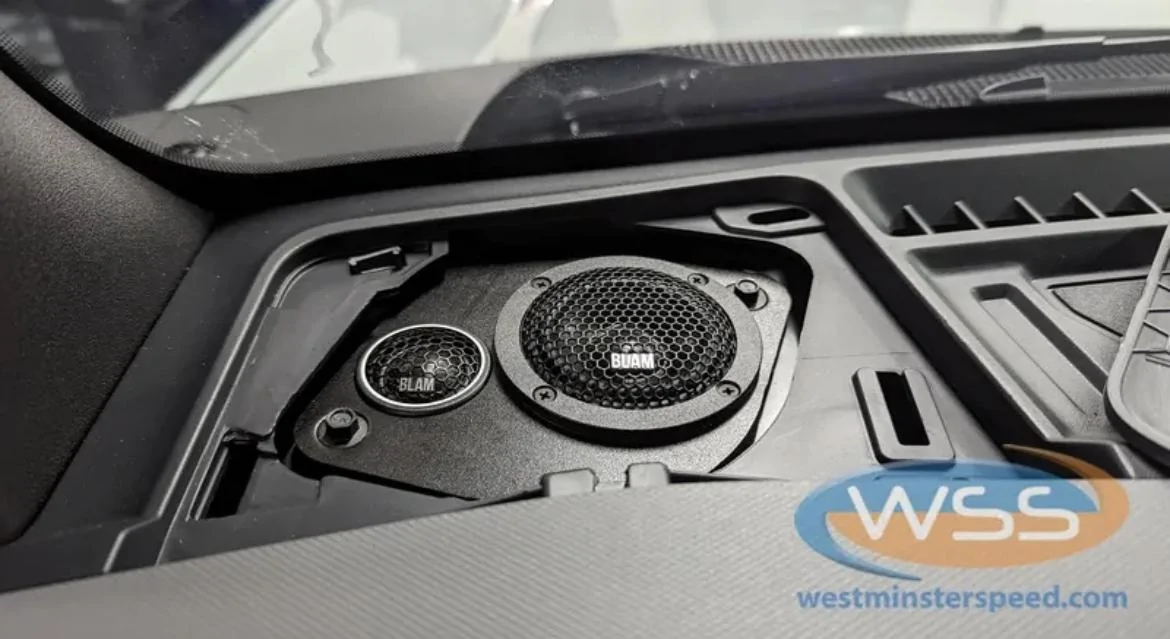 Ford Bronco 2023 Bronco 7-Speaker System Upgrade IMG_7824