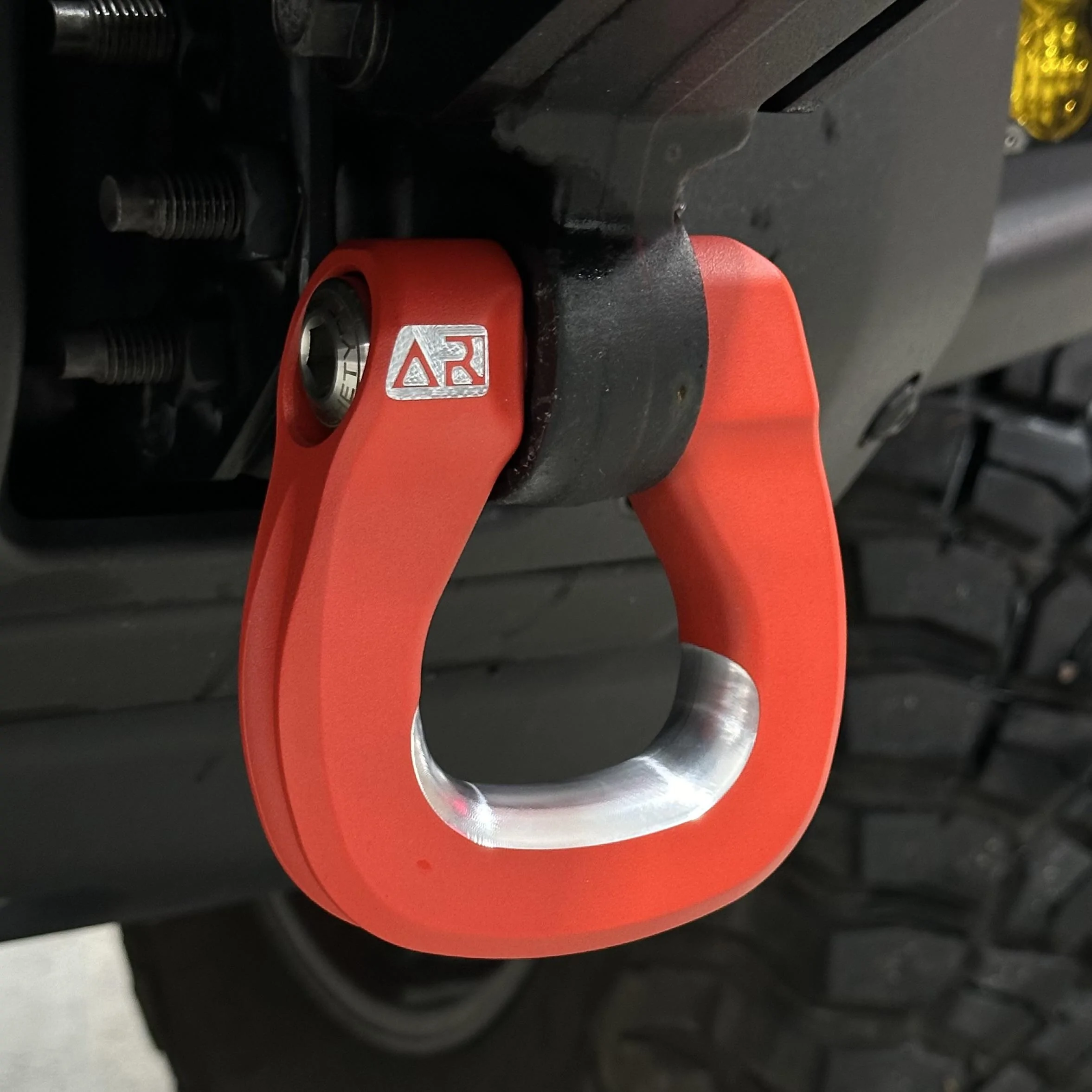 Ford Bronco S.I.T.H. S.B.D / S.I.T.H. S.B.D-R    Front Recovery Points X Rear Hitch Recovery Point IMG_4324
