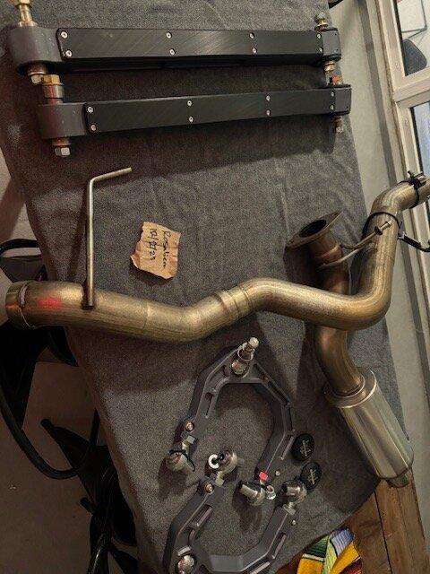 Ford Bronco AWE 0FG Catback Exhaust - $500 IMG_0876